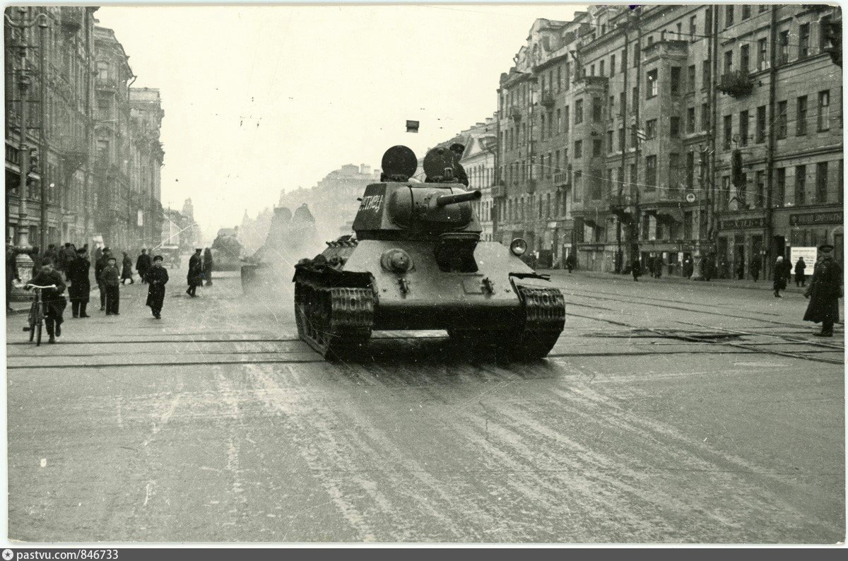 25 го января. Презентация блокада Ленинграда танк т34.
