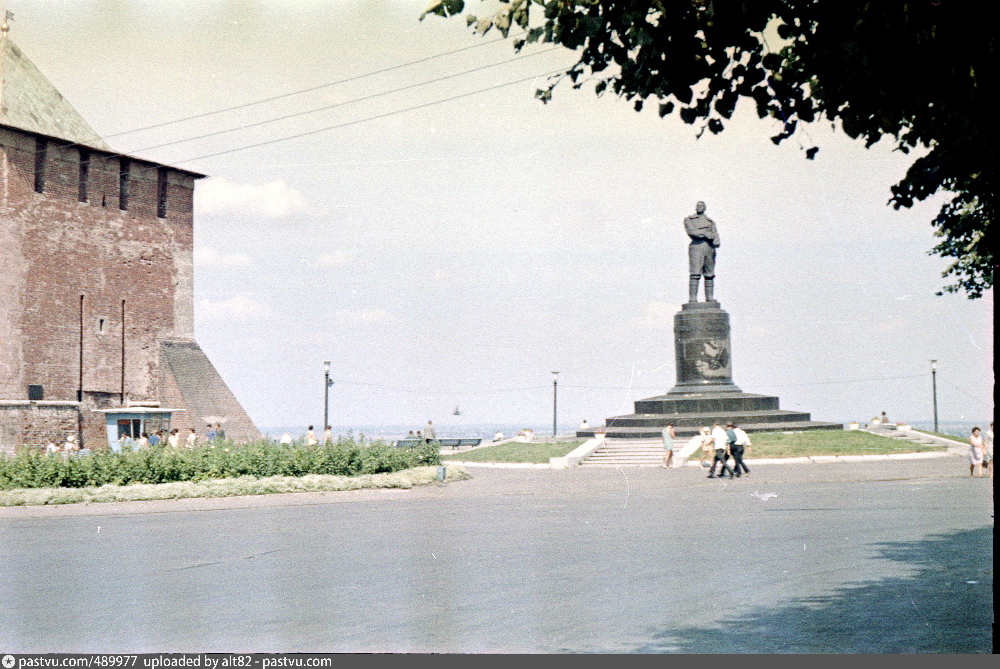 площадь чкалова