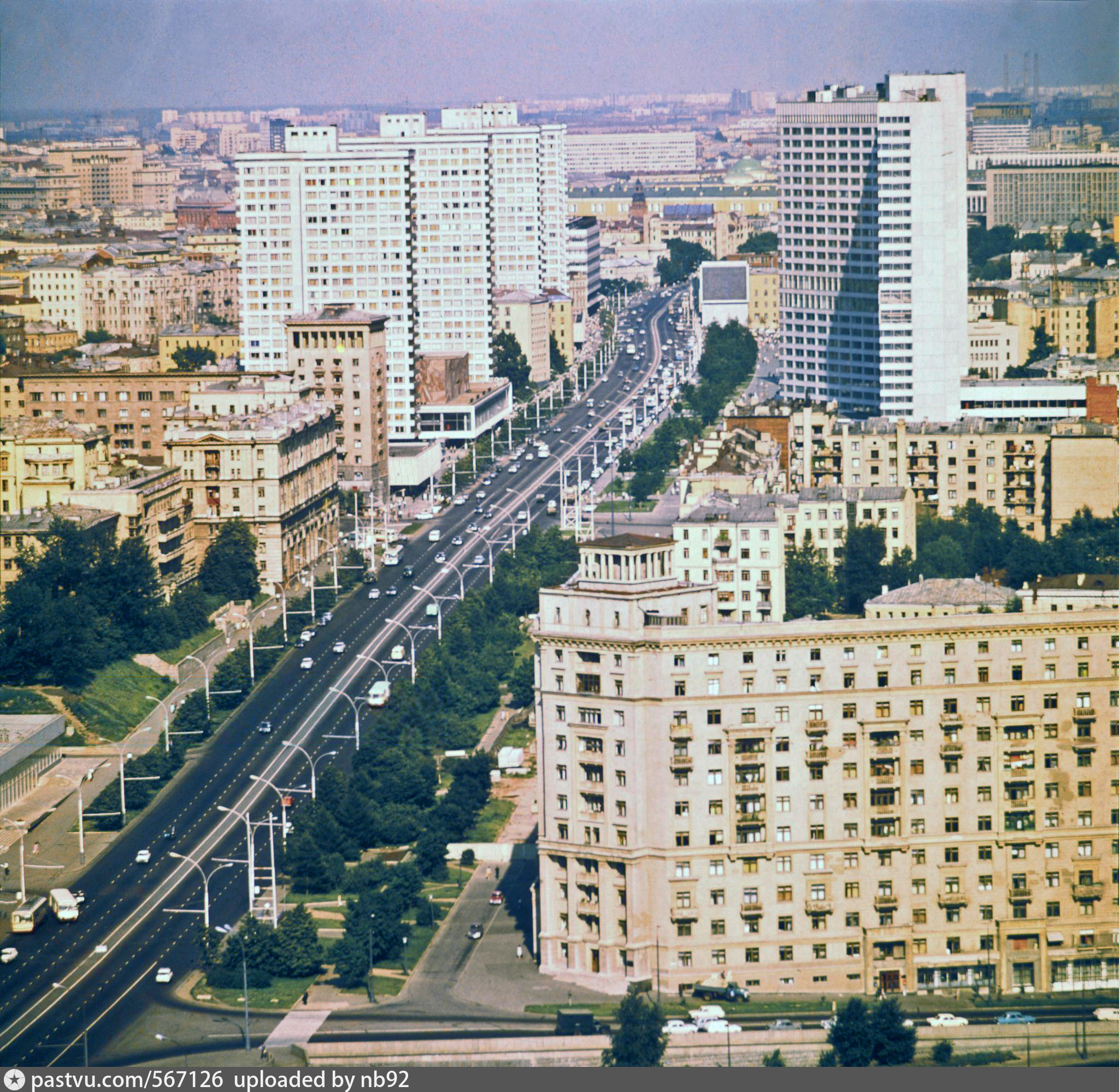 Дома проспекты в москве. Проспект Калинина Москва. Проспект Калинина СССР. Новый Арбат 1980. Проспект Калинина Москва сейчас.