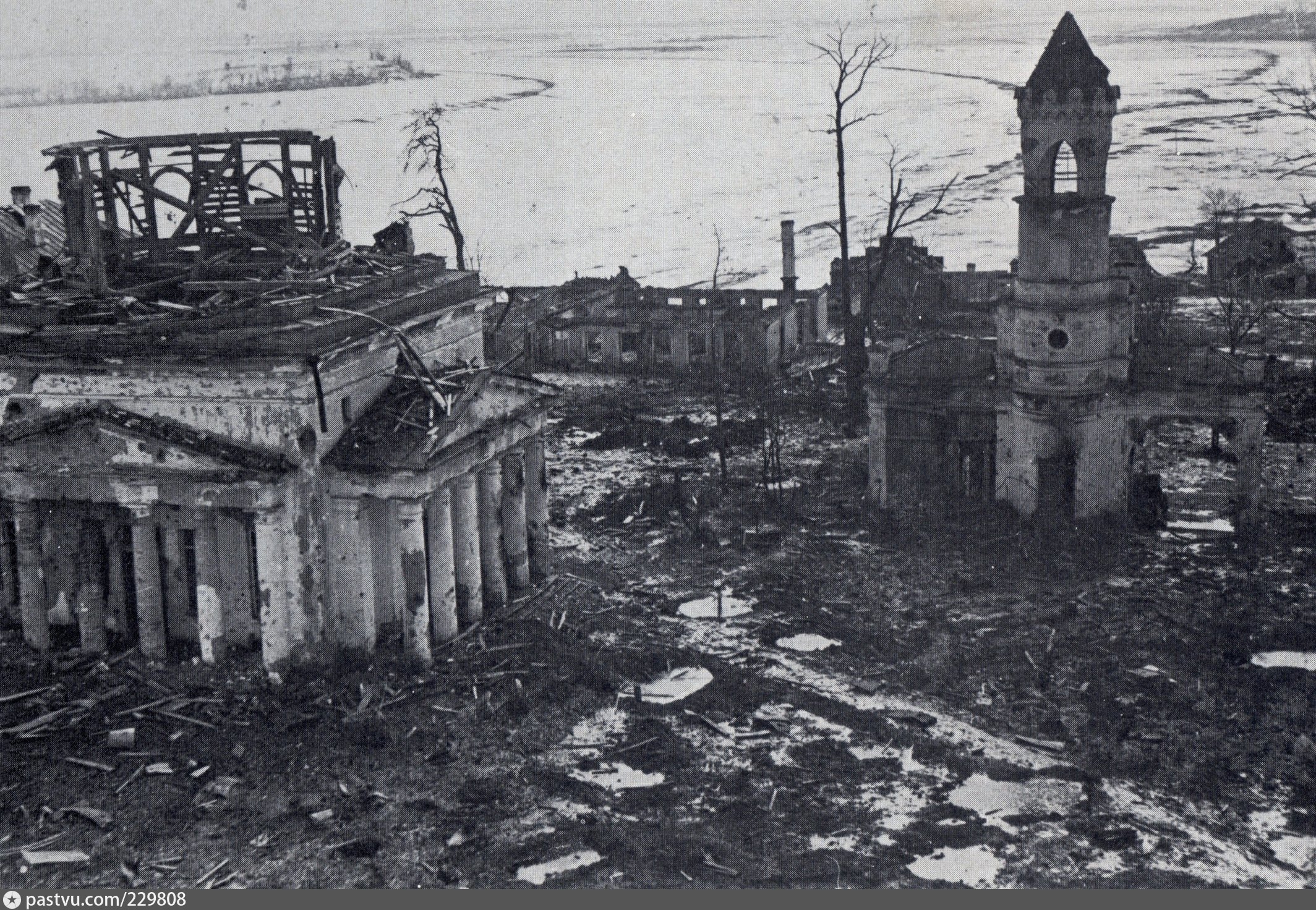 Разрушенные войной храмы. Усадьба званка в Новгородской области. Имение званка Державина. Званка Чудовский район Новгородской области. Имении званка в Новгородской губернии Державина.