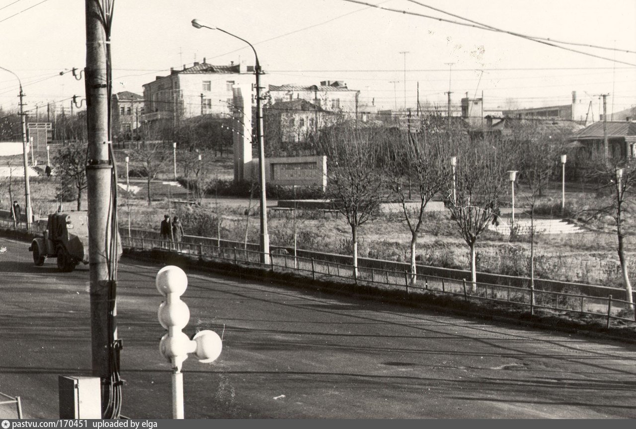 История г чехов. Город Чехов 90-е. Старый город Чехов. Город Чехов 1990 года. Город Чехов в 90 е годы.