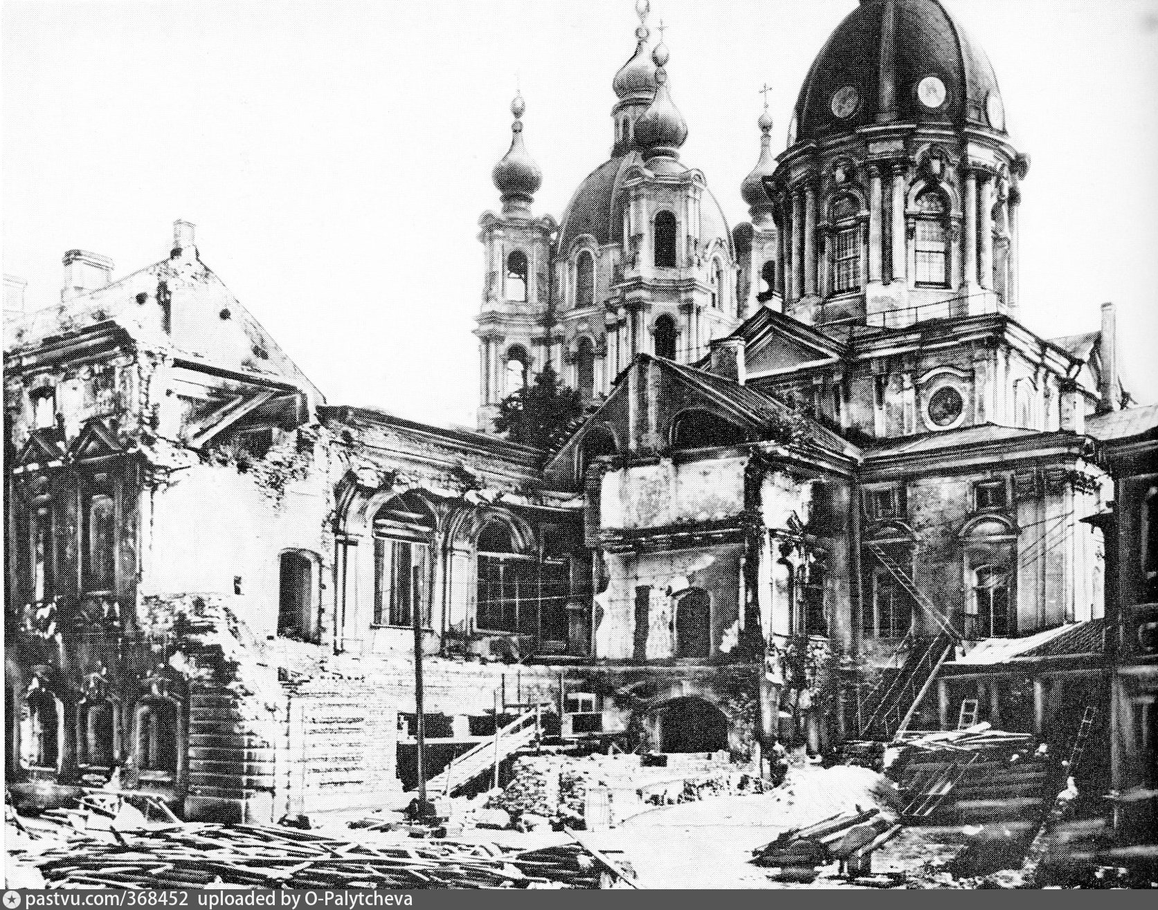 Разрушенные после революции храмы. Блокадный Ленинград разрушенные храмы.