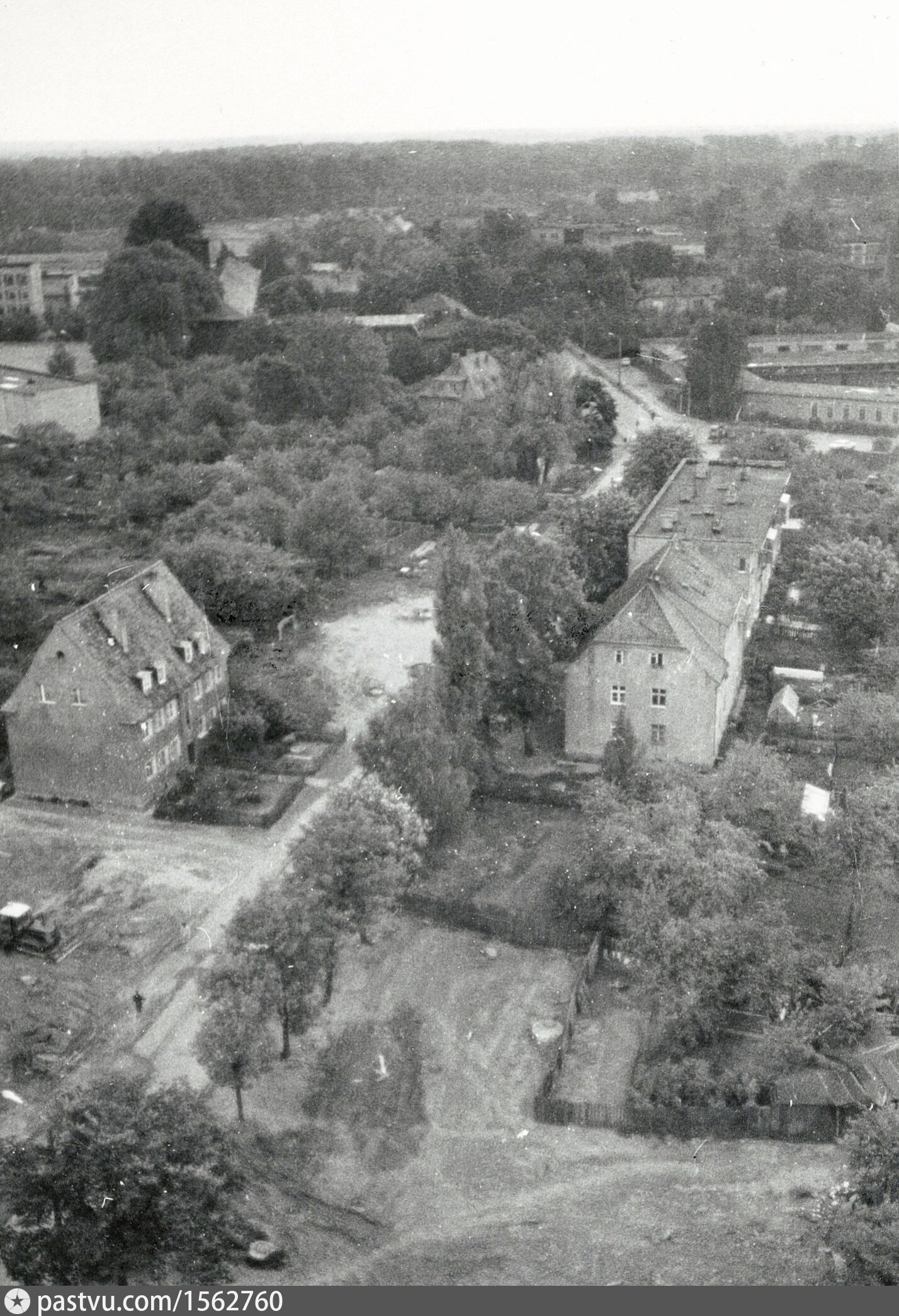 Около пятисот фотографий поезжайте