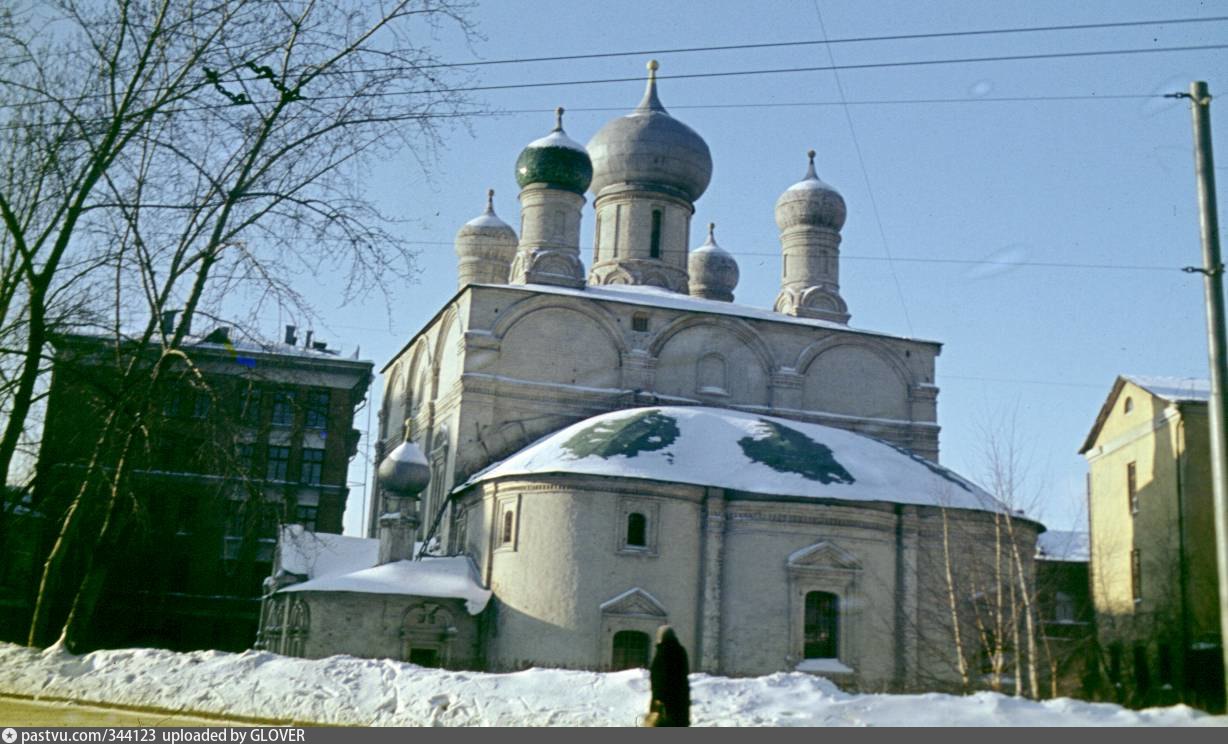 Сретенский храм Донского монастыря