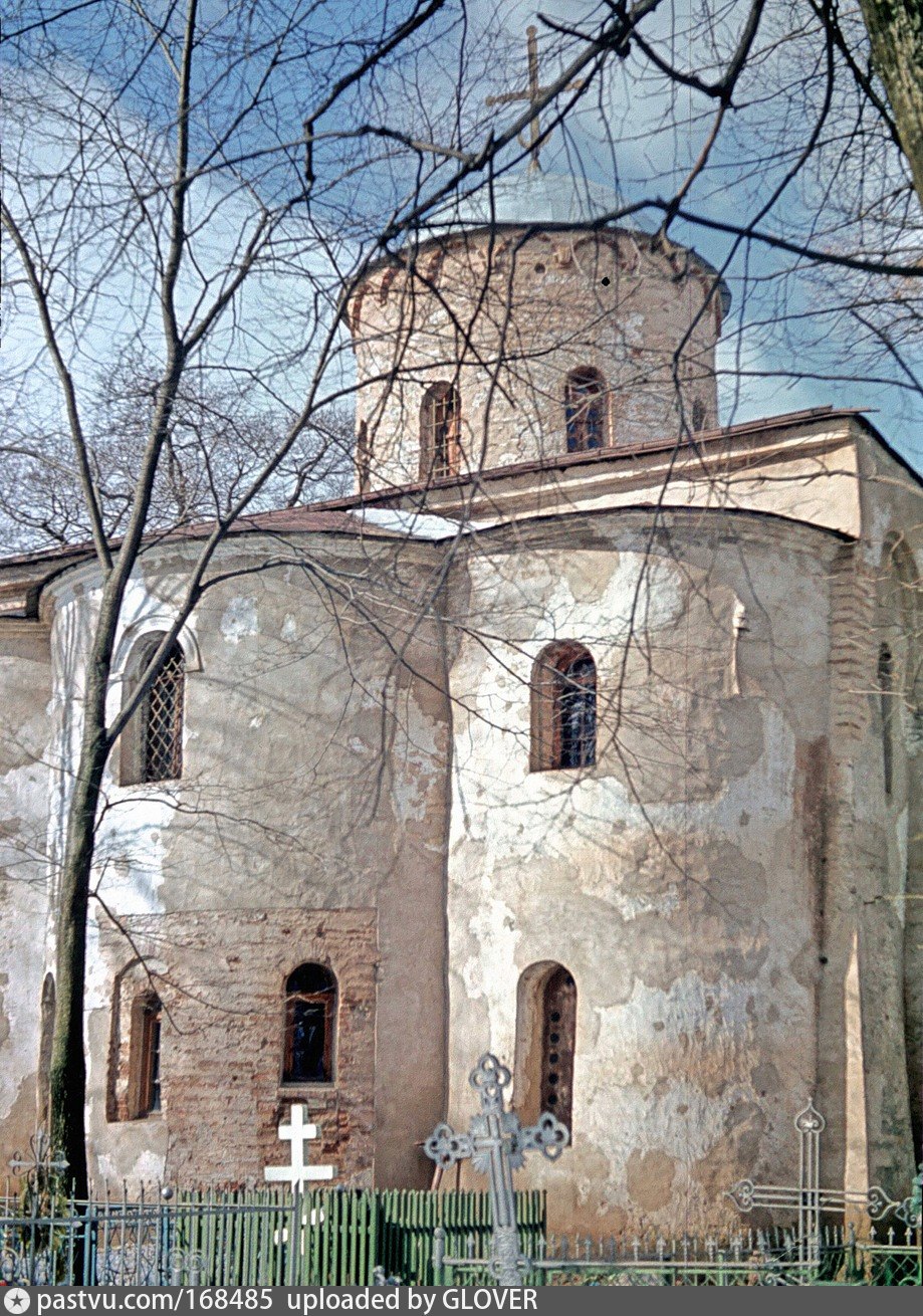 Церковь Петра и Павла на славне