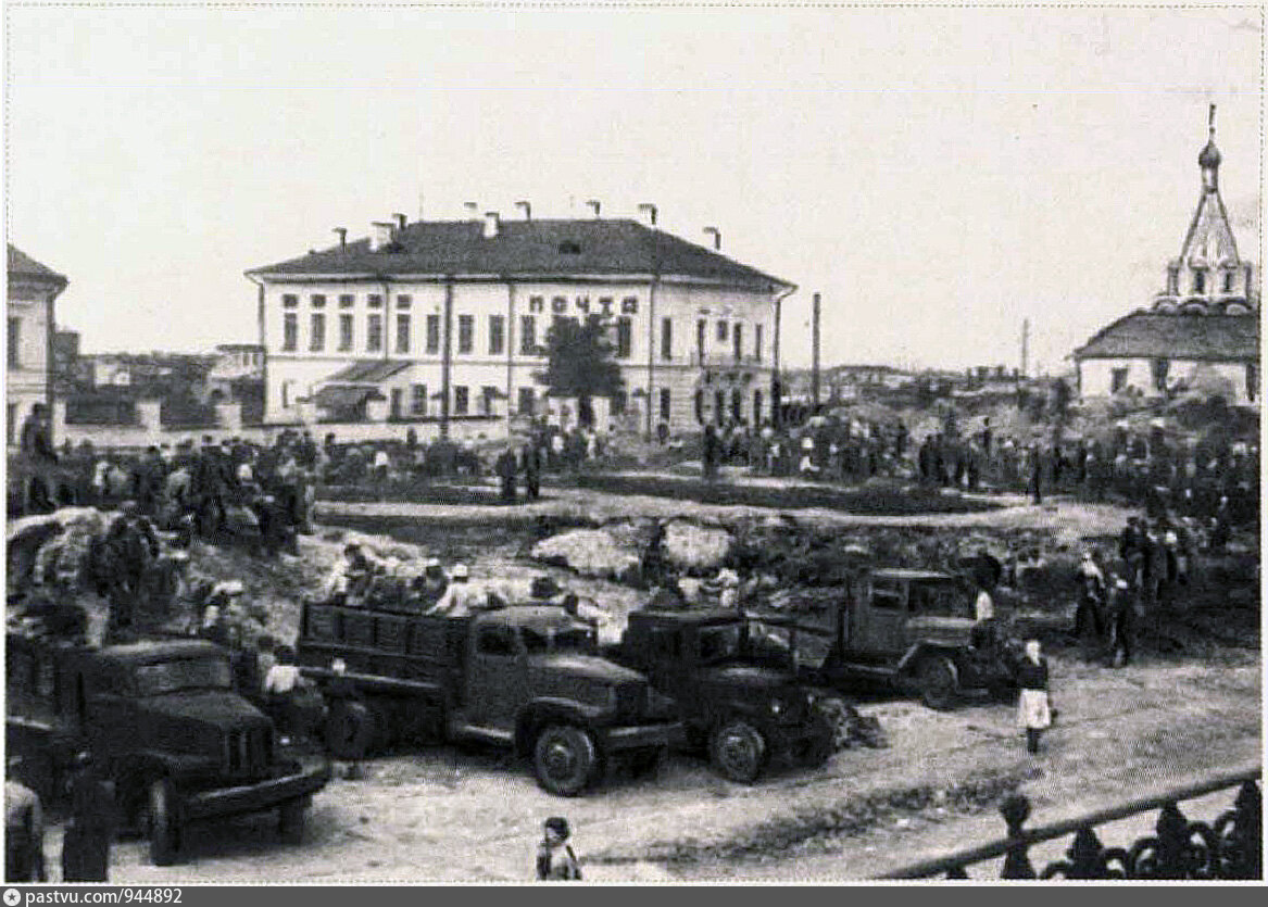 Оккупация пскова. Псков в годы оккупации 1941 1944. Освобождение Пскова 1944. Псков в 1944 после освобождения. Великие Луки в годы Великой Отечественной войны.