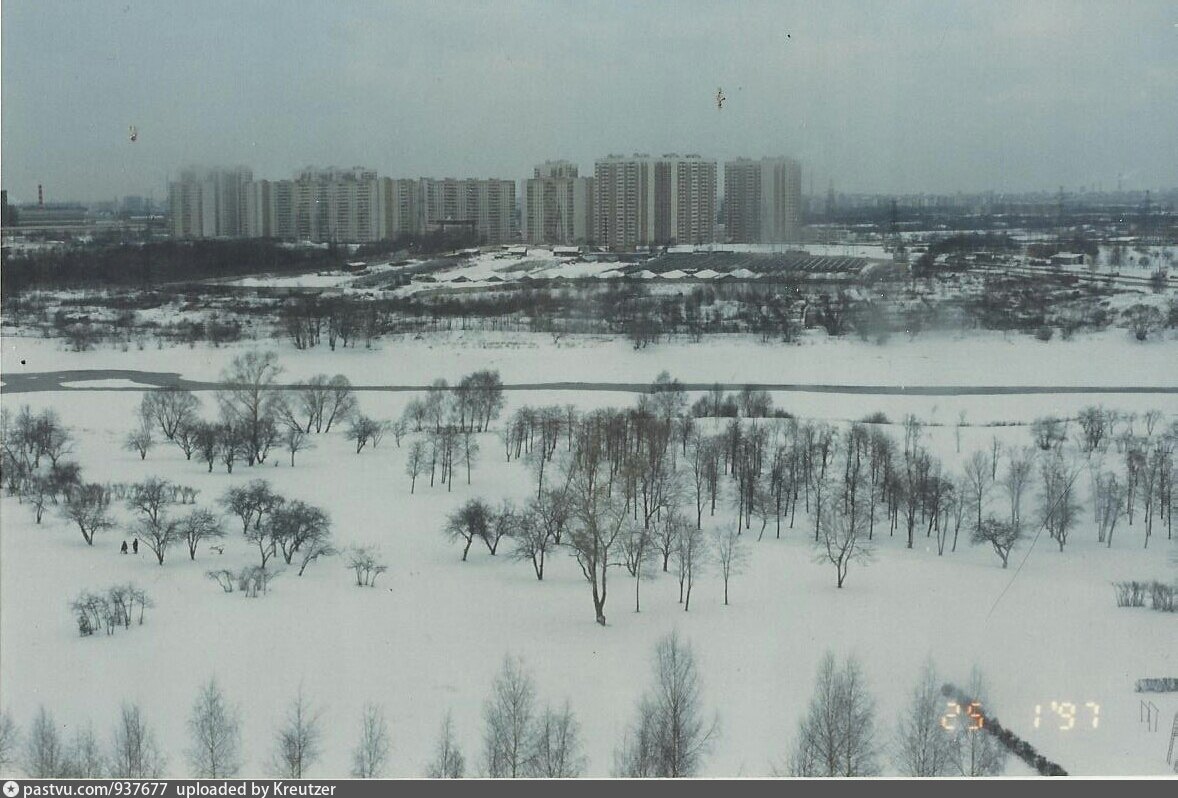 Борисовские пруды футбольное поле