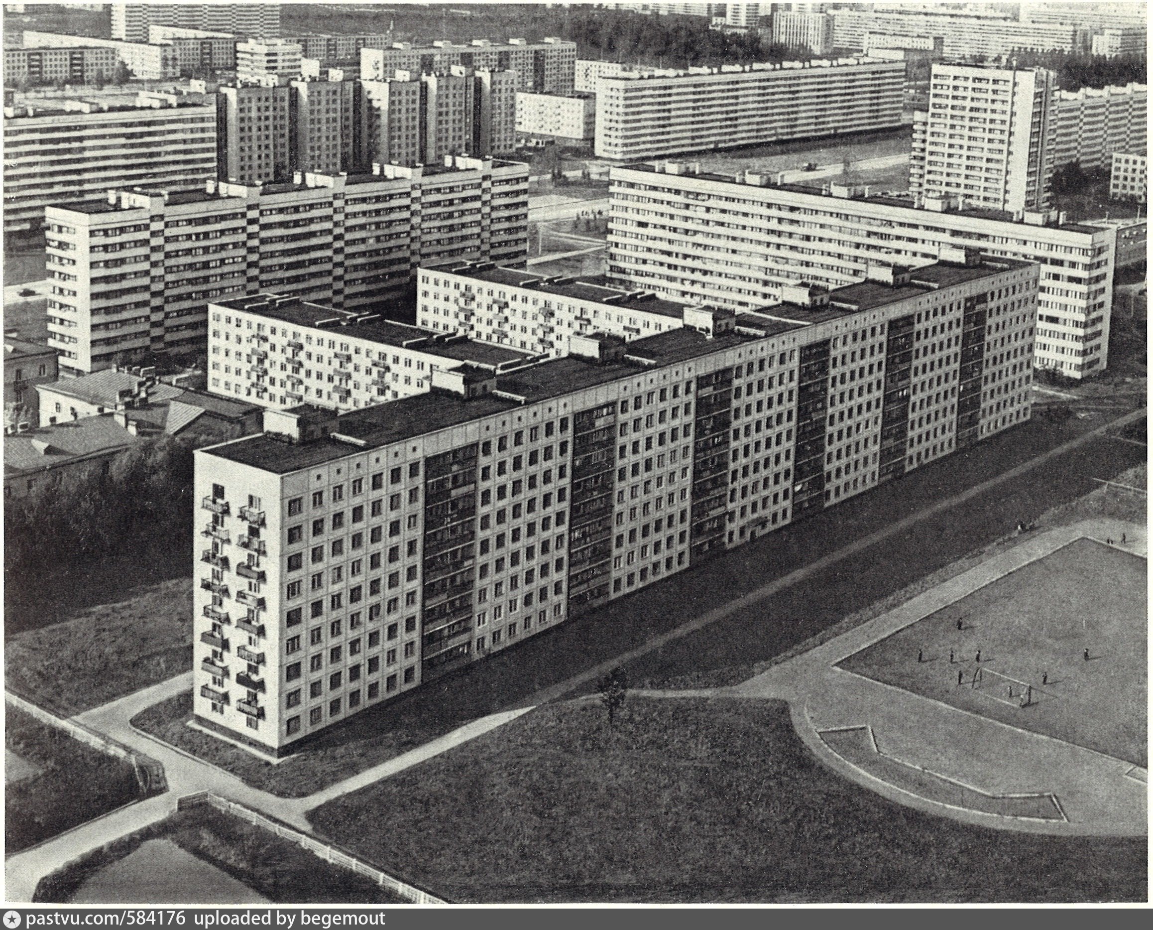 Фото советского дома. Улица Партизана Германа. Улица Партизана Германа в СССР. Ленинград улица Партизана Германа. Лигово Партизана Германа.