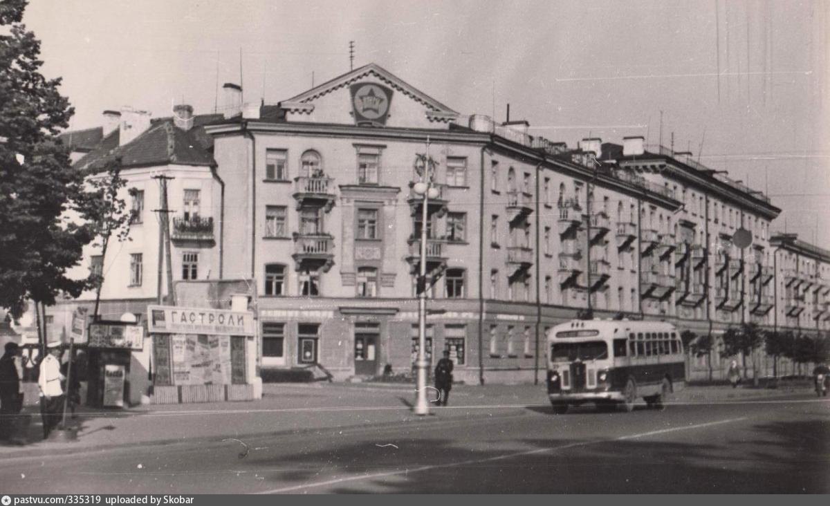 Советский псков. Псков 70 годы. Псков 1960. Псков Октябрьская улица. Псков в 80-е годы.