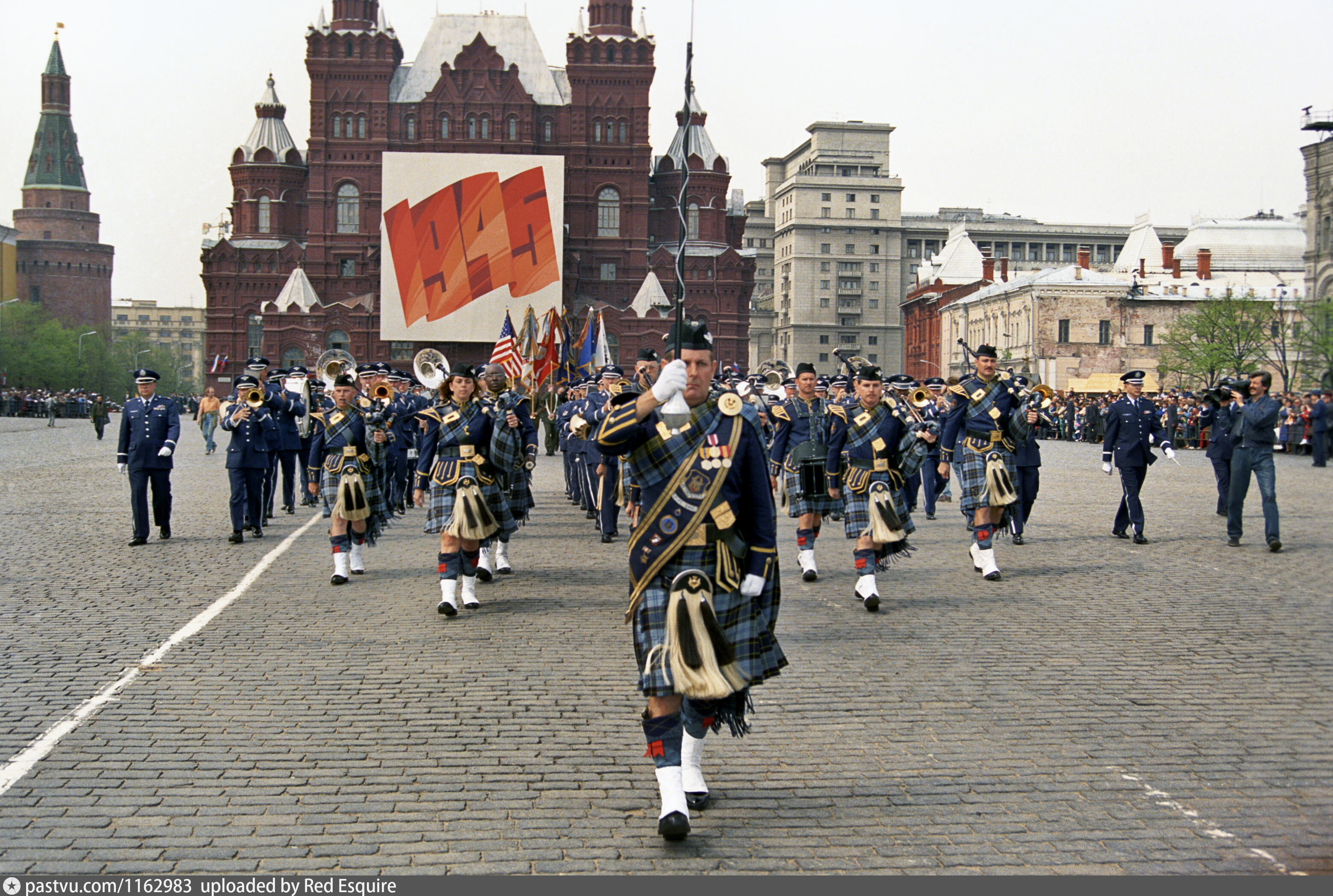 Парад Победы 1992 года на красной площади