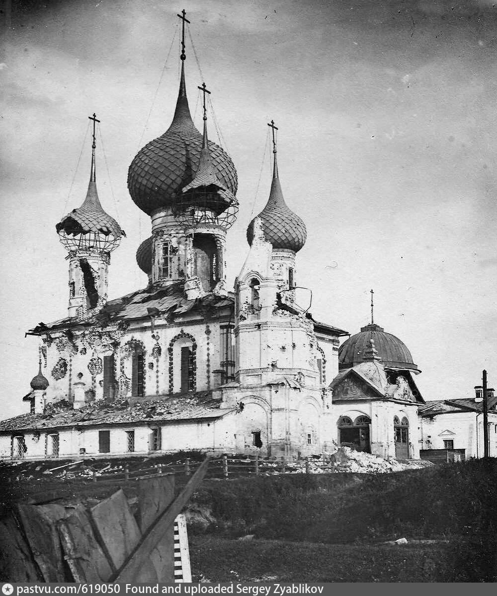 Разрушенные после революции храмы. Спасо-Преображенский монастырь Ярославль 1918.