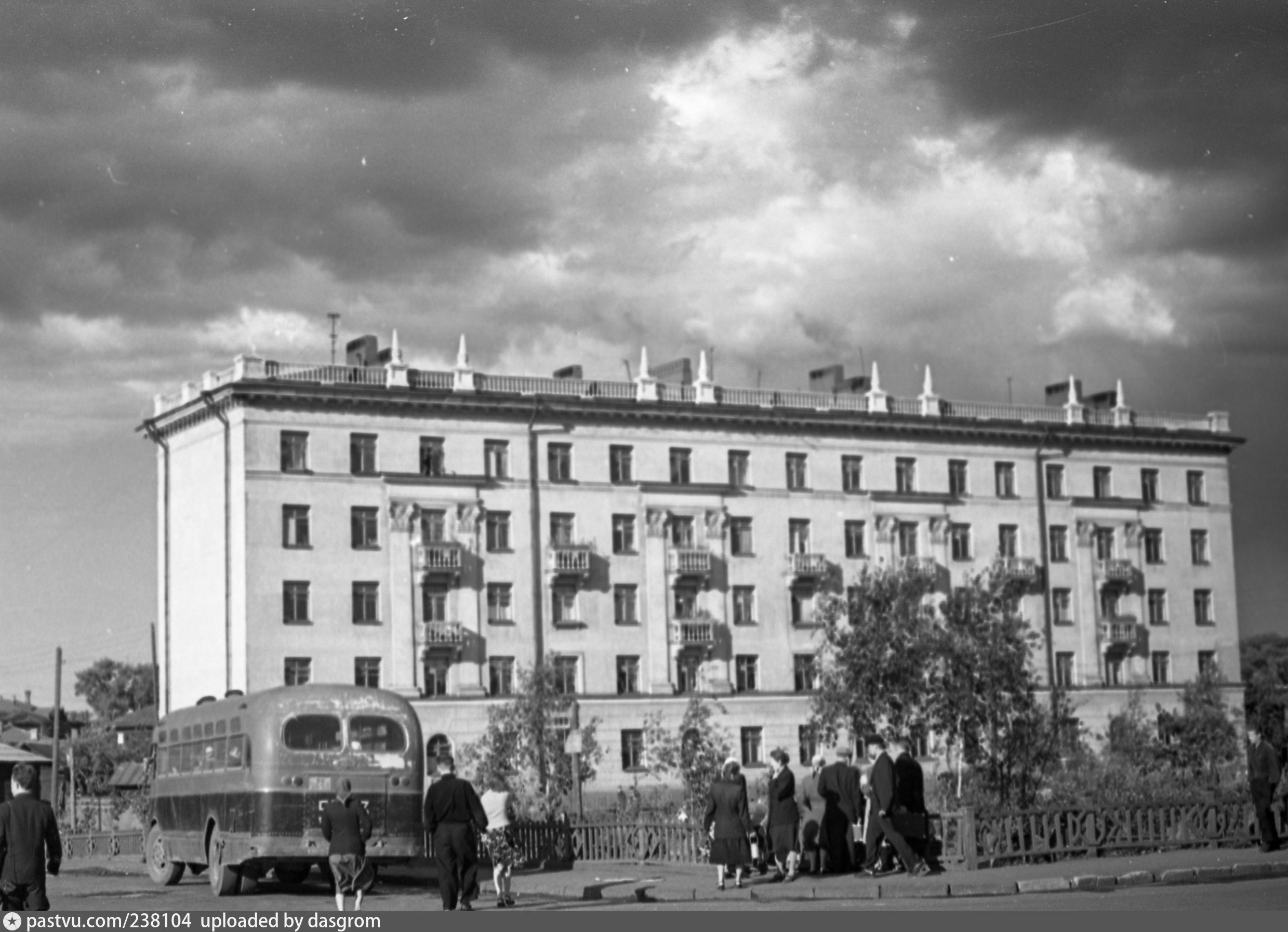 Вологда бабушкино. Площадь Бабушкина Вологда. Площадь Шмидта Вологда. Вологда площадь Бабушкина Вологда. Улица Бабушкина в Вологде.