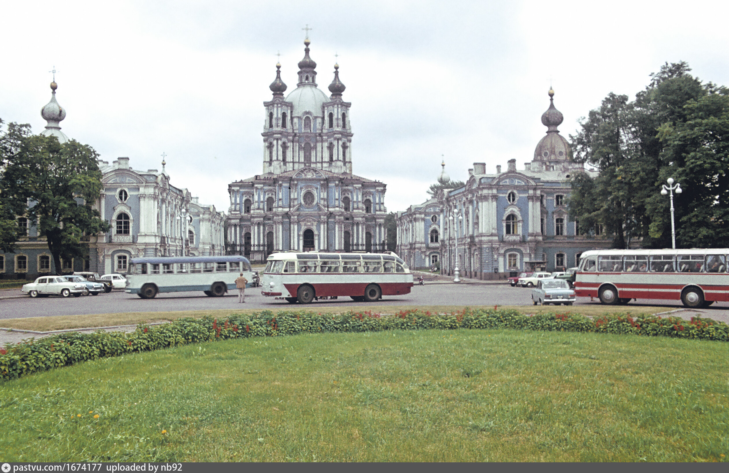 Смольный собор в Ленинграде