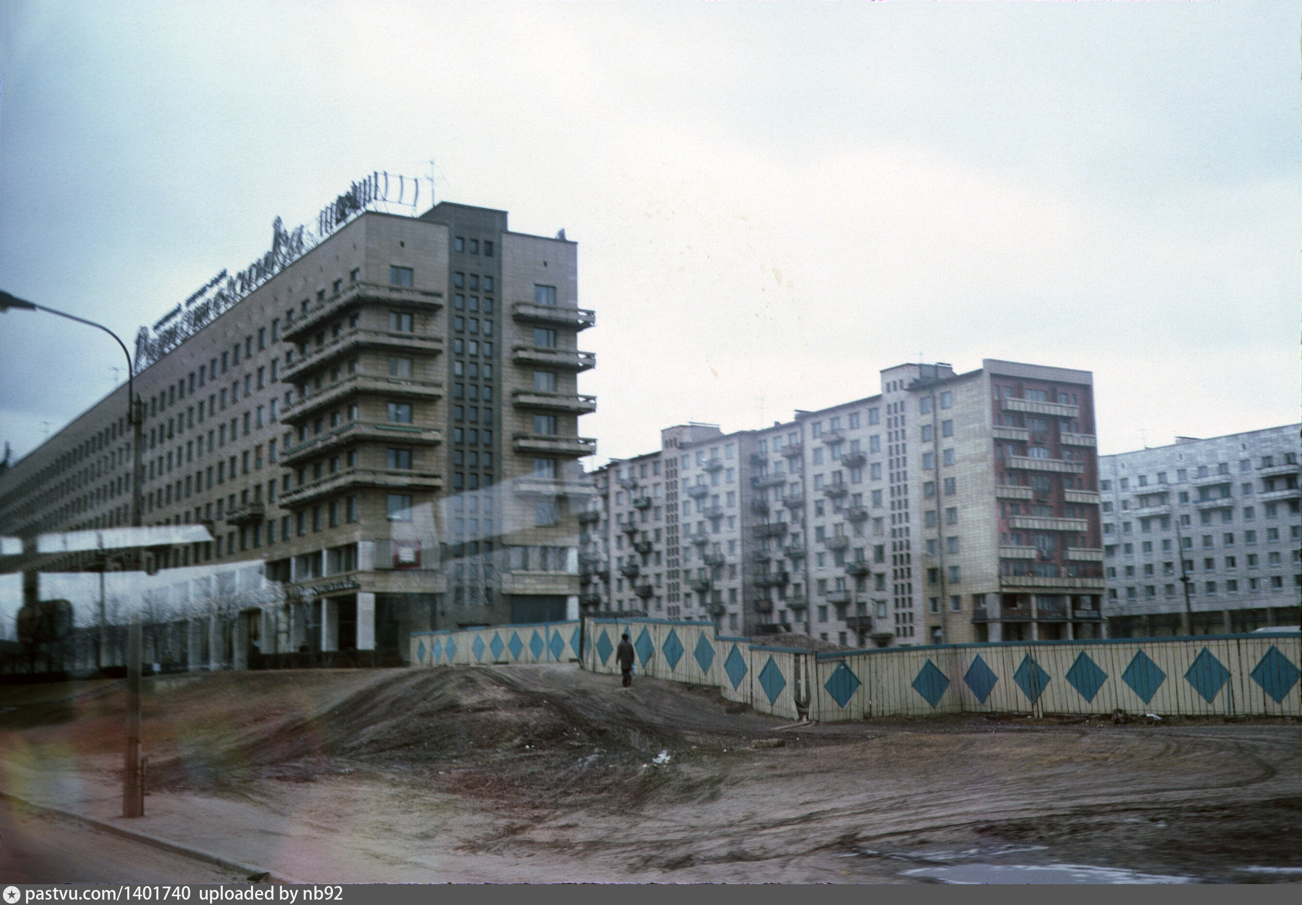 Свердловская набережная 60 фото