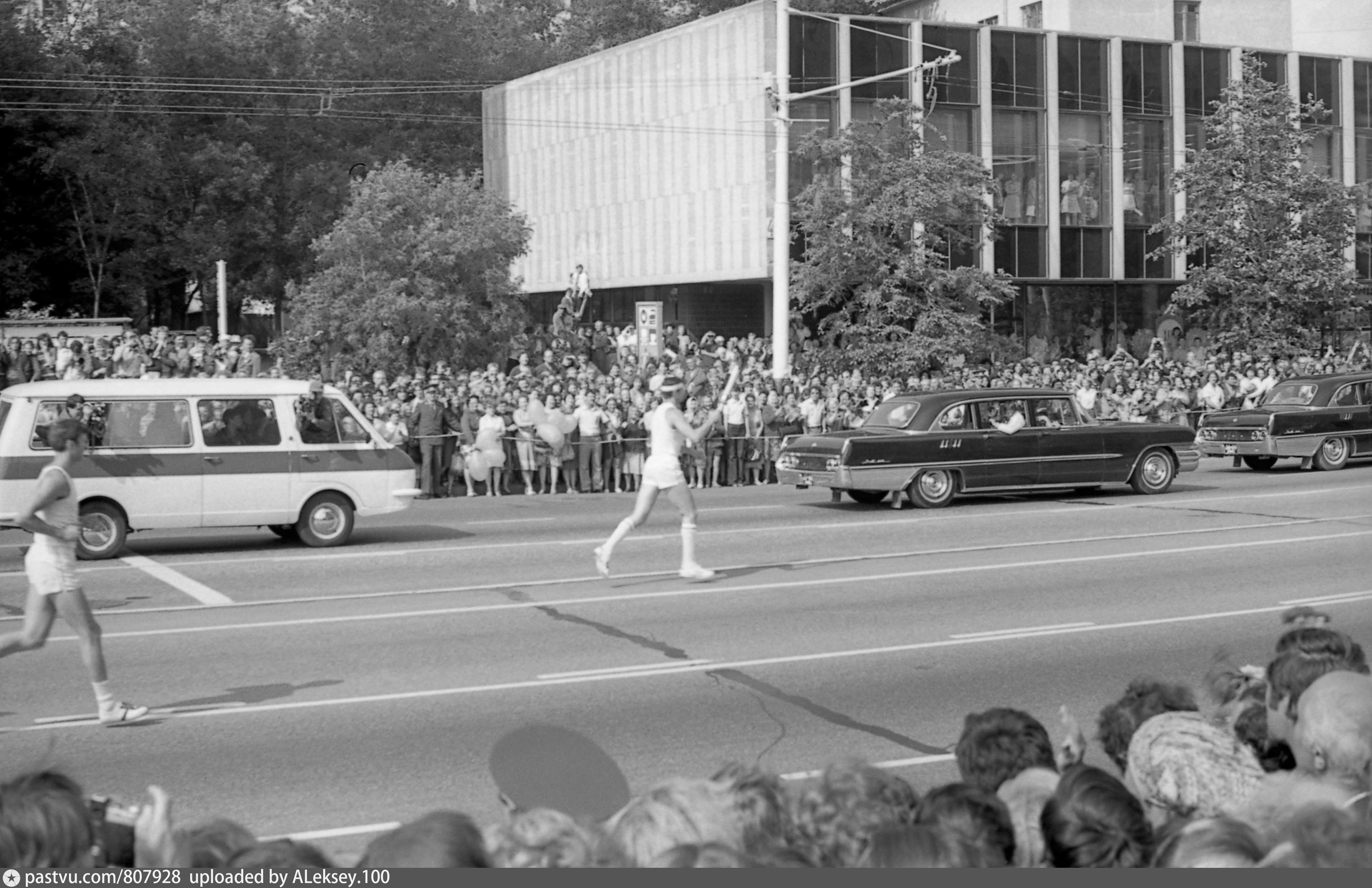 Олимпийский огонь москва 1980