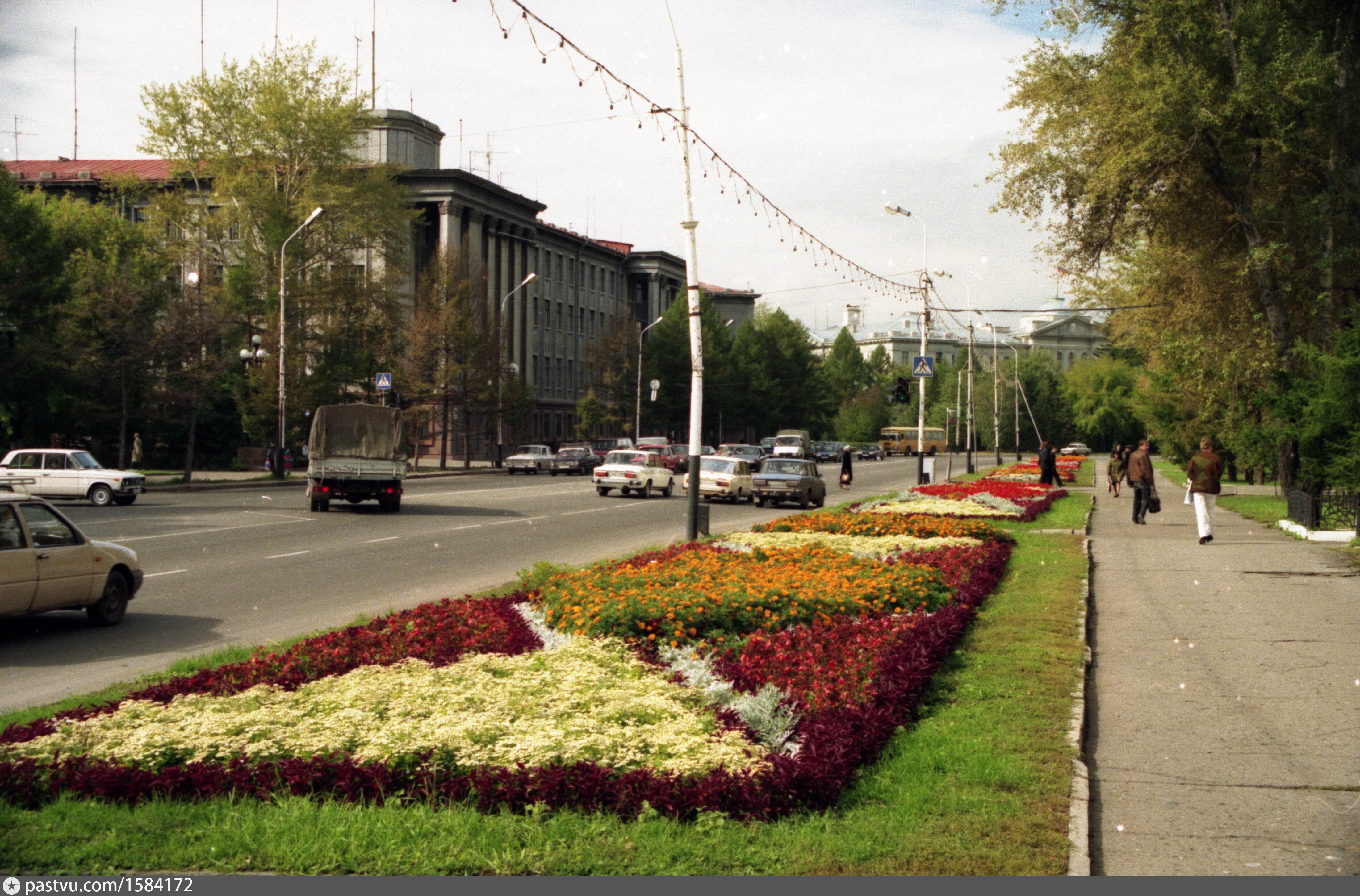 Москва улица омская 18. Улица Ленина Омск. Улица Ленина. Марьина роща Омск Красноярка. Сквер имени Дзержинского.