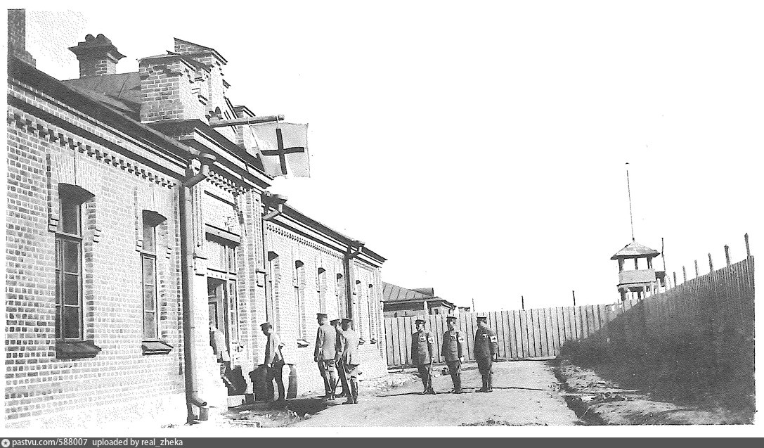 Госпиталь краснознаменная. Эгершельд- японский госпиталь в 1918 году. Японский госпиталь во Владивостоке 1918 года. Здание военного госпиталя Лахденпохья. Госпиталь Эгершельд 1918 фото.