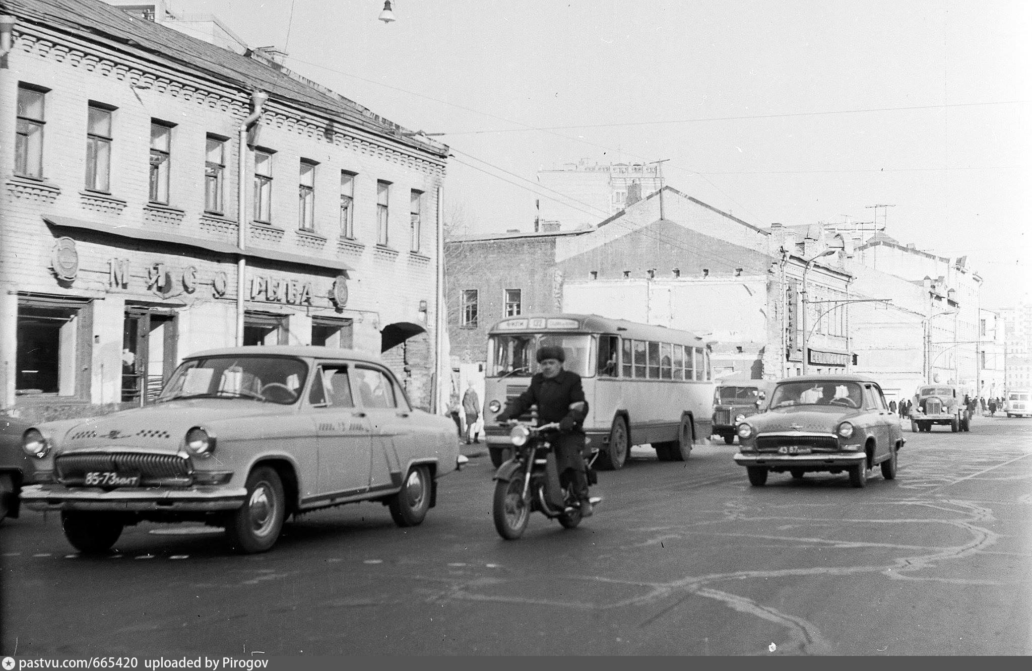  Дорогомиловская улица
