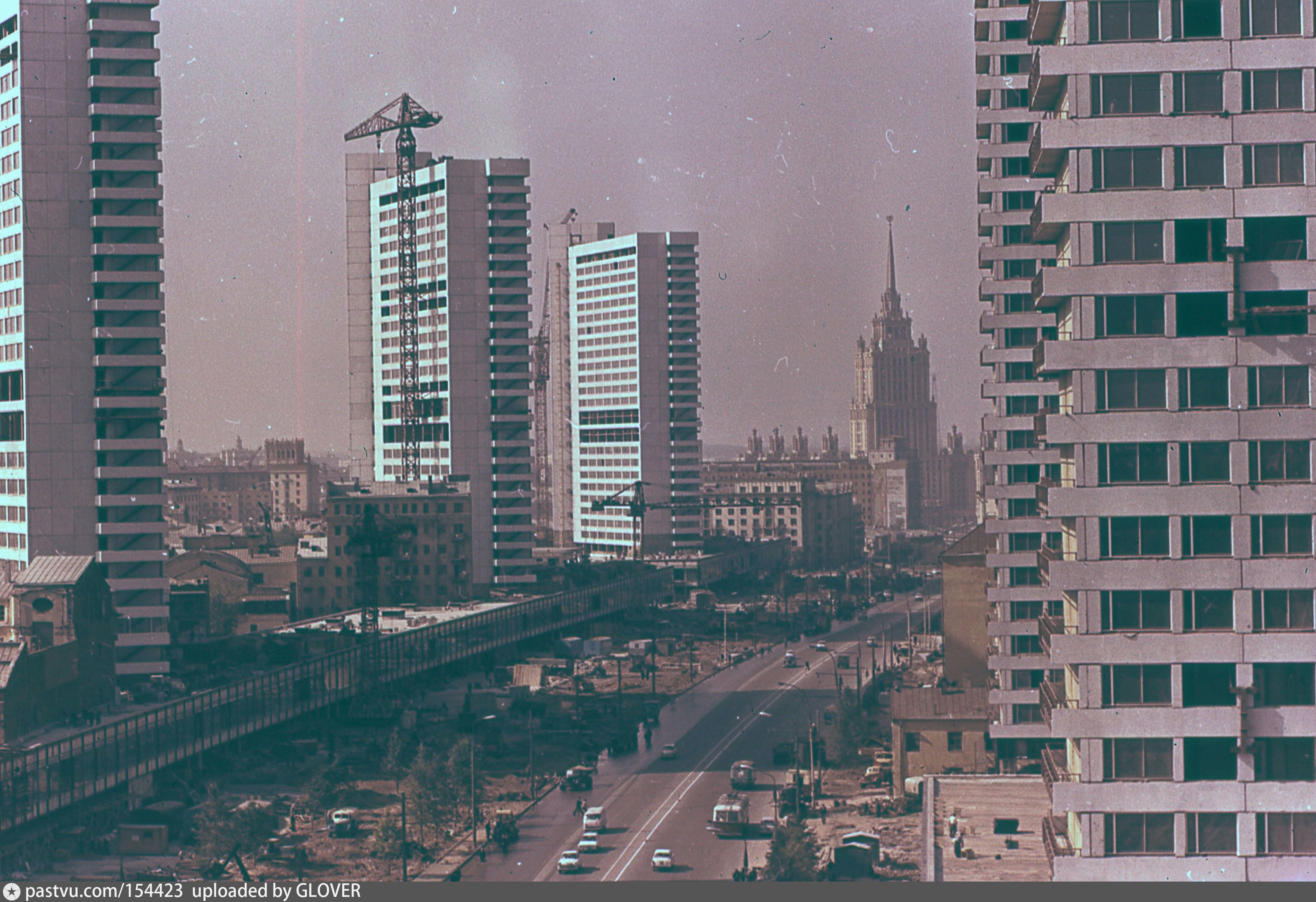 Ссср 1968. Проспект Калинина Москва 1967. Проспект Калинина Москва 1968. Проспект Калинина 1967 год. Калининский проспект ночь СССР.