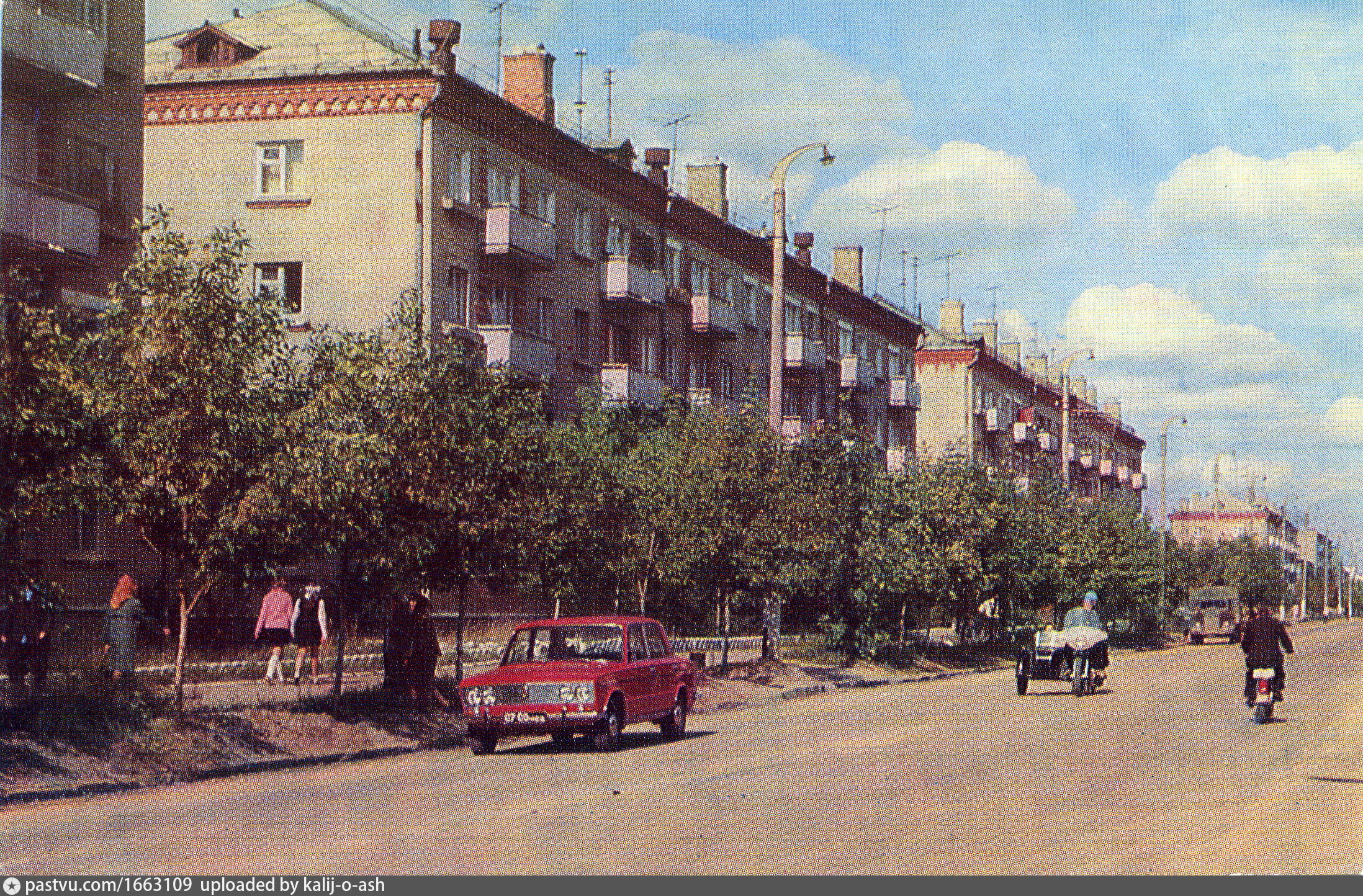 Московская 96 серпухов. Улица Советская Серпухов. Серпухов 1974. Серпухов город улица Советская. Улица Советская 19 в Серпухове.