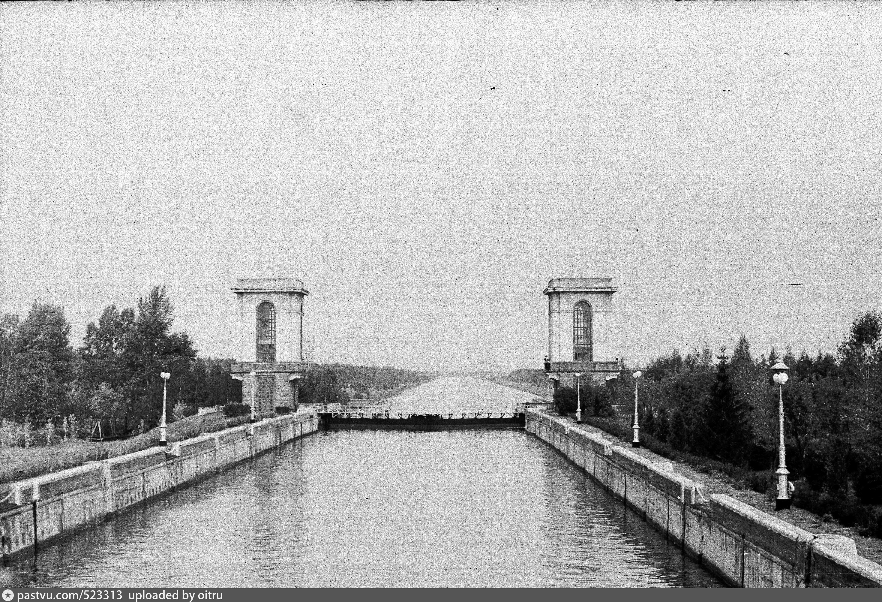 Река сестра под каналом имени москвы