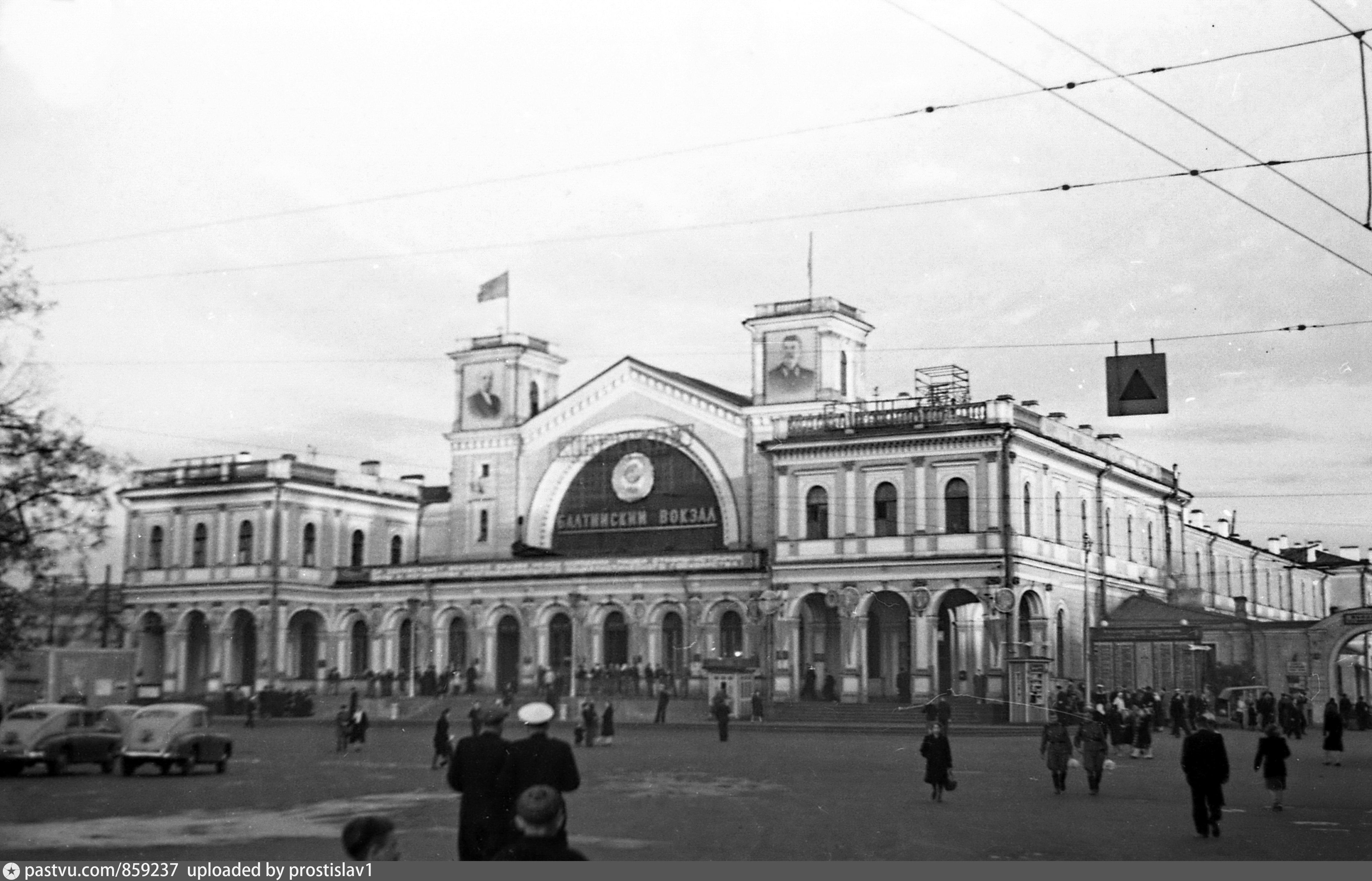 Балтийский вокзал в Ленинграде