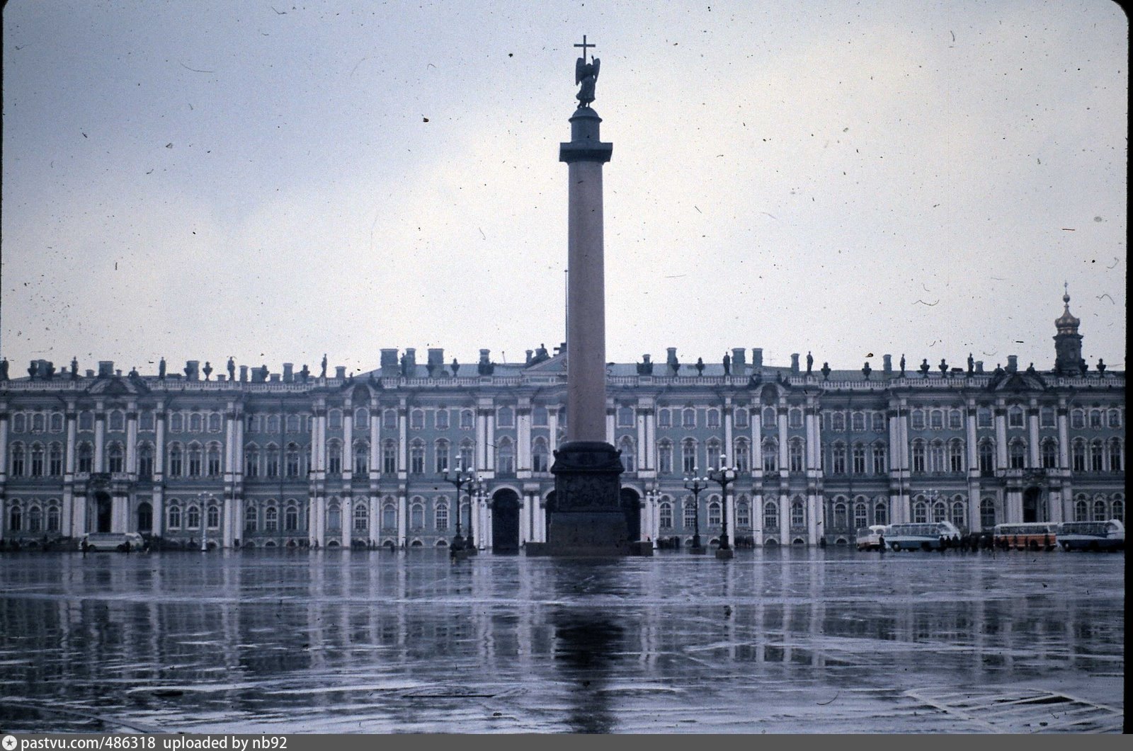 Площадь города ленинград. Дворцовая площадь Ленинград 1985. Город Ленинград Дворцовая площадь. Leningrad Дворцовой площади. Дворцовая площадь 1970.