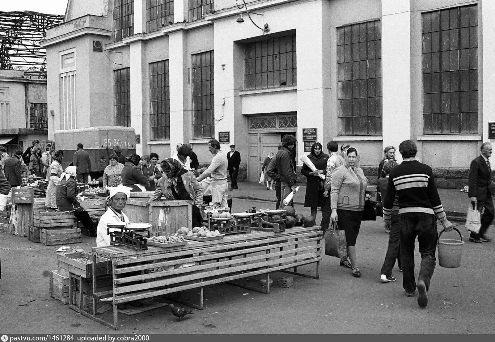 Рынок Усачевский Москва в 90-е