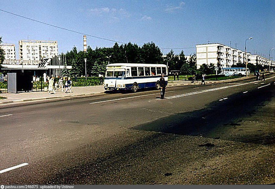 Центральный проспект. Зеленоград ретро. Крюково Зеленоград 80е годы. Зеленоград 1995. Зеленоград СССР.