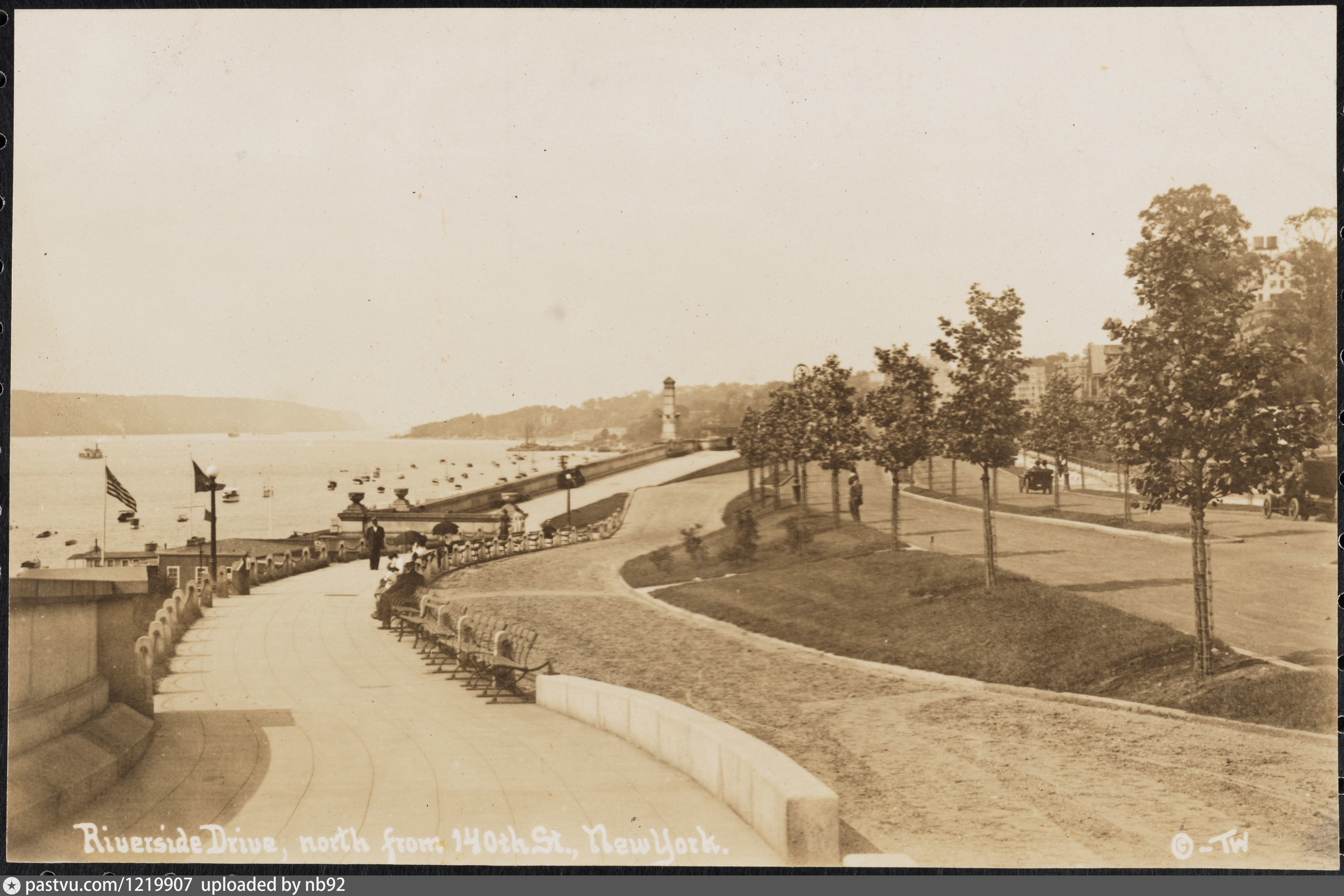 Riverside Drive, north from 140th Street