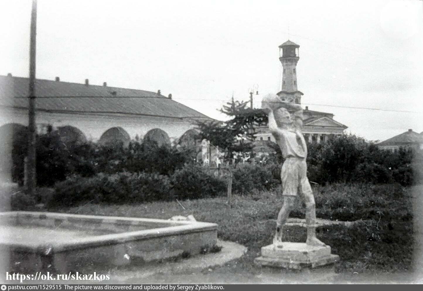 Жуковский памятник пионеркам