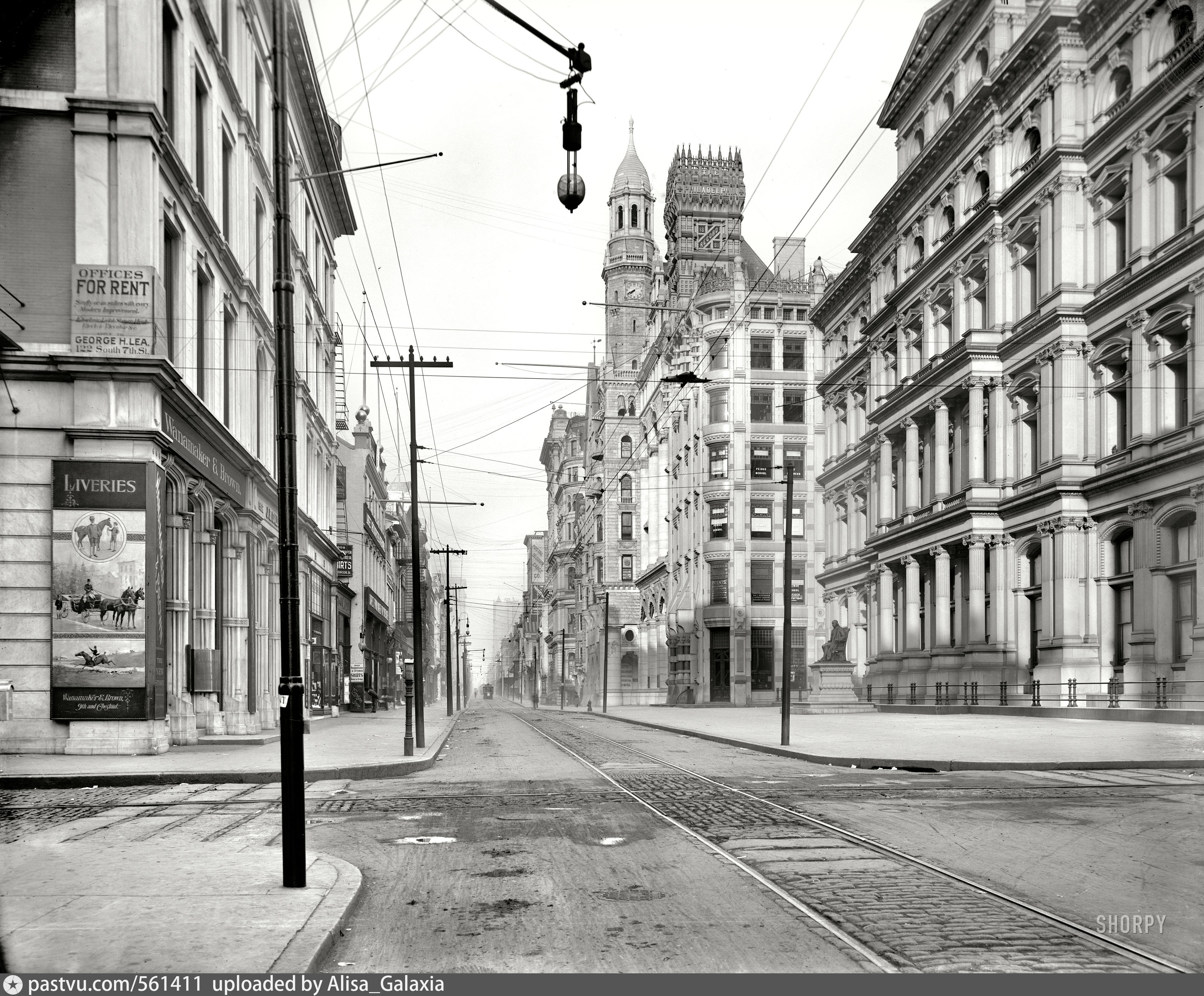 Улицы белого города москва. Филадельфия 1900. Черно белая улица. Черно белые улицы города. Старый город черно белый.