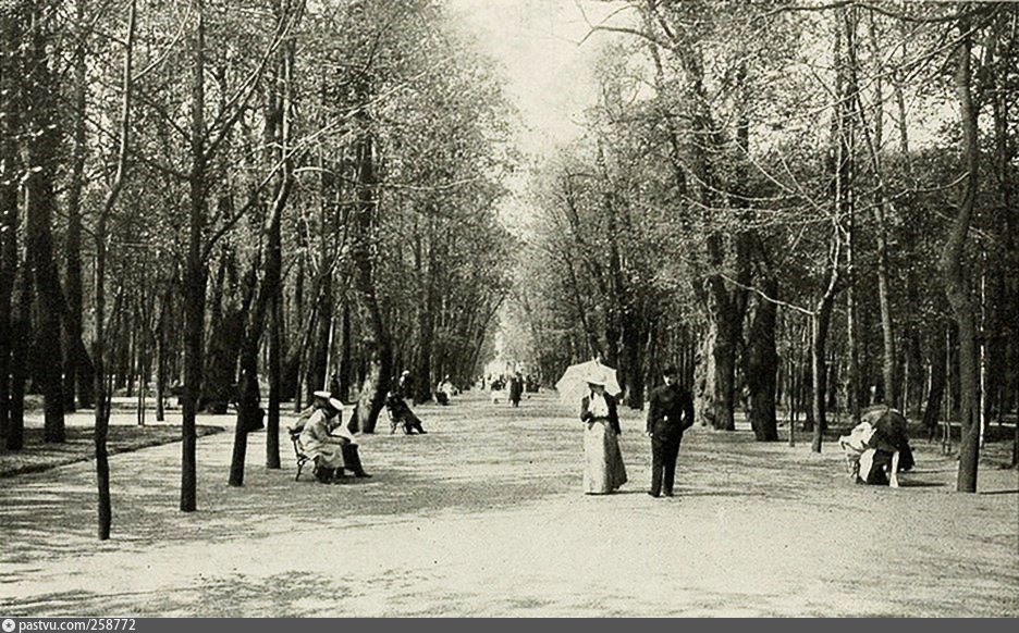 Аллегория архитектуры в летнем саду