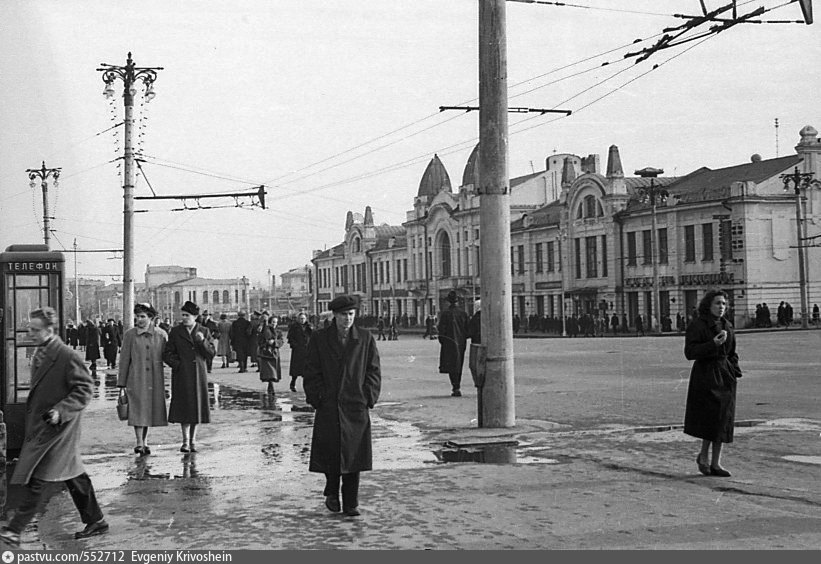 Новосибирск 60. Новосибирск красный проспект 1960. Красный проспект Новосибирск 1950. Новосибирск в 70-е годы. Новосибирск площадь Ленина 1950 год.