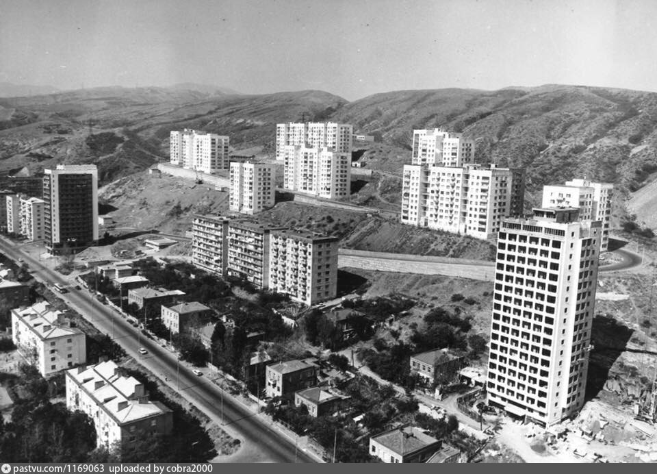 Тбилиси 80. Плато Нуцубидзе в Тбилиси. Тбилиси плато Нуцубидзе 4 микрорайон. Плато Нуцубидзе 3 микрорайон в Тбилиси. Тбилиси Сабуртало Нуцубидзе.