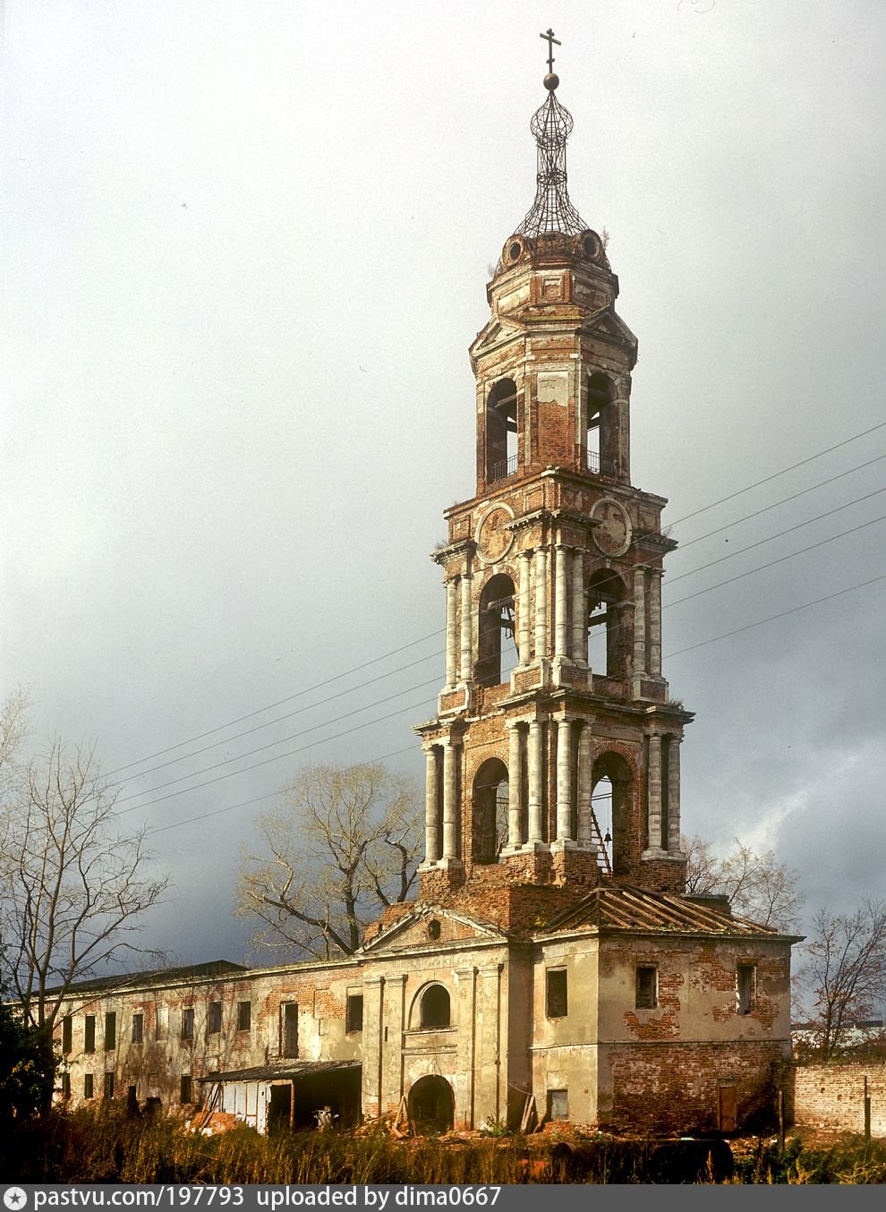 Церковь Анучино колокольня