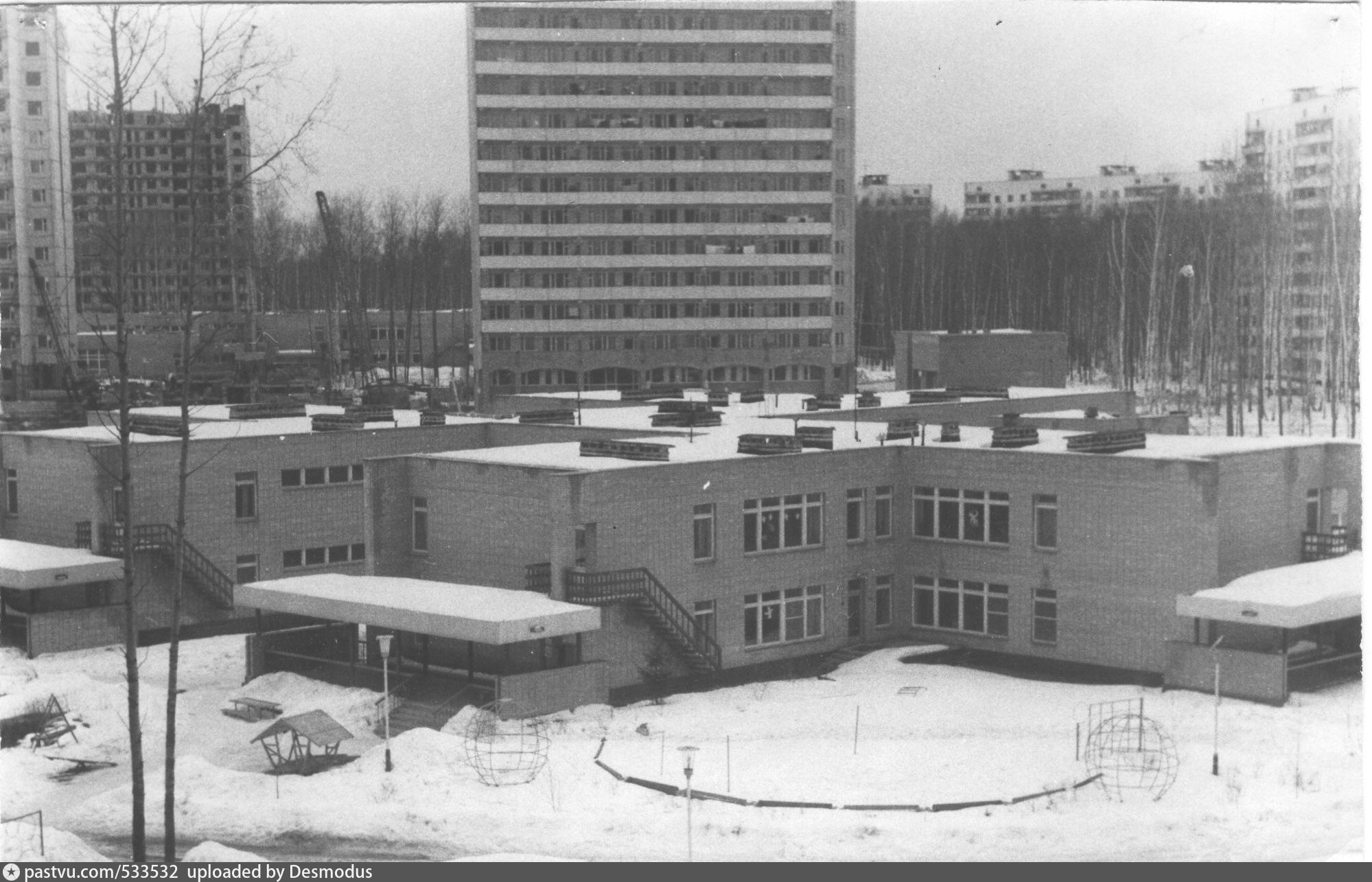 1985 Г. сиреневый бульвар. Троицк