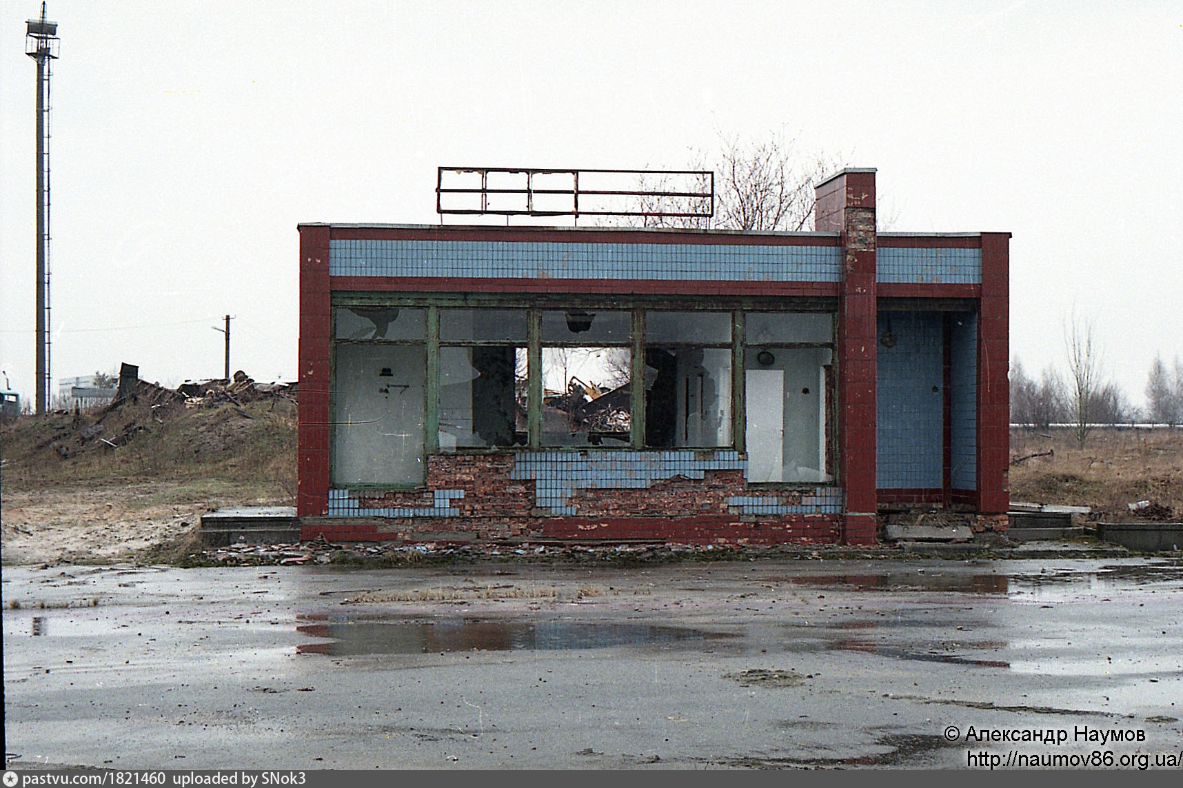 АЗС Припять. Припять Нефтебаза. Здание припятской АЗС. АЗС Чернобыль.