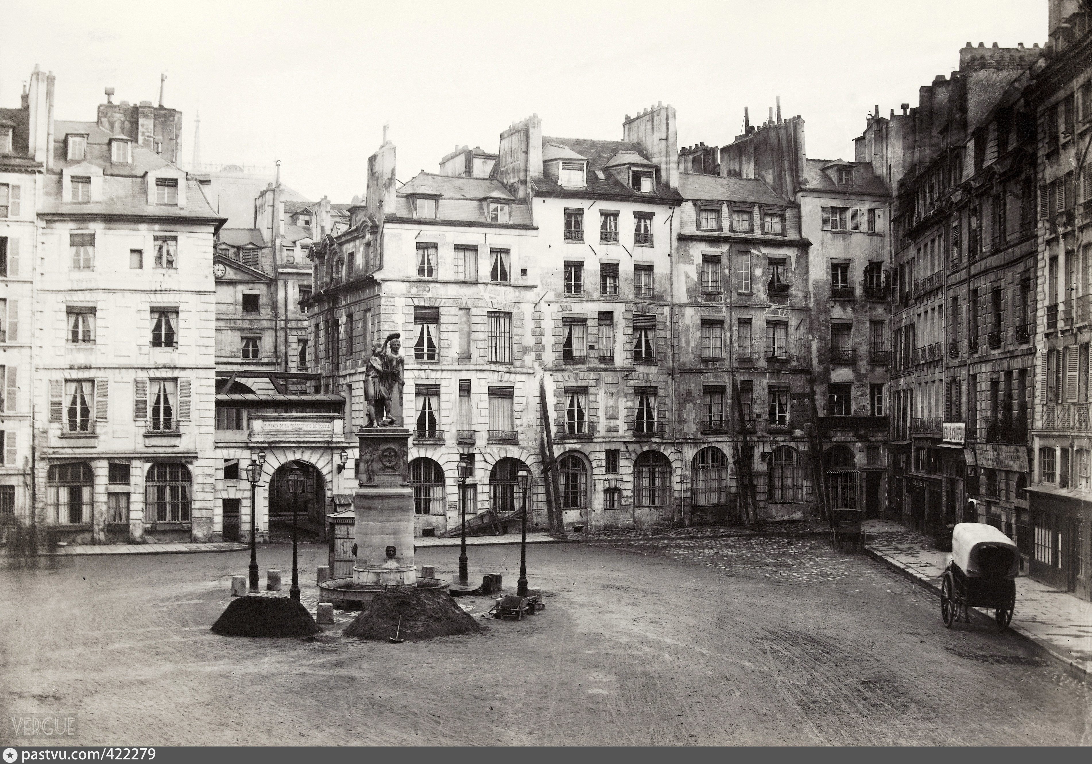 Старая франция. Шарль Марвиль (Charles Marville) старый Париж. Шарль Марвиль фотограф. Фотографии Парижа Charles Marville. Марвиль улочки Парижа.