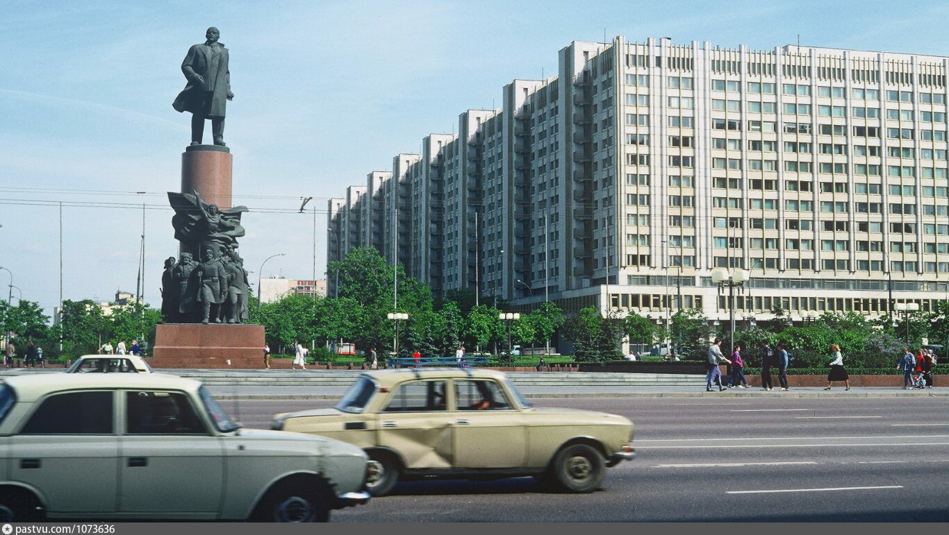 Октябрьская площадь Волгоград