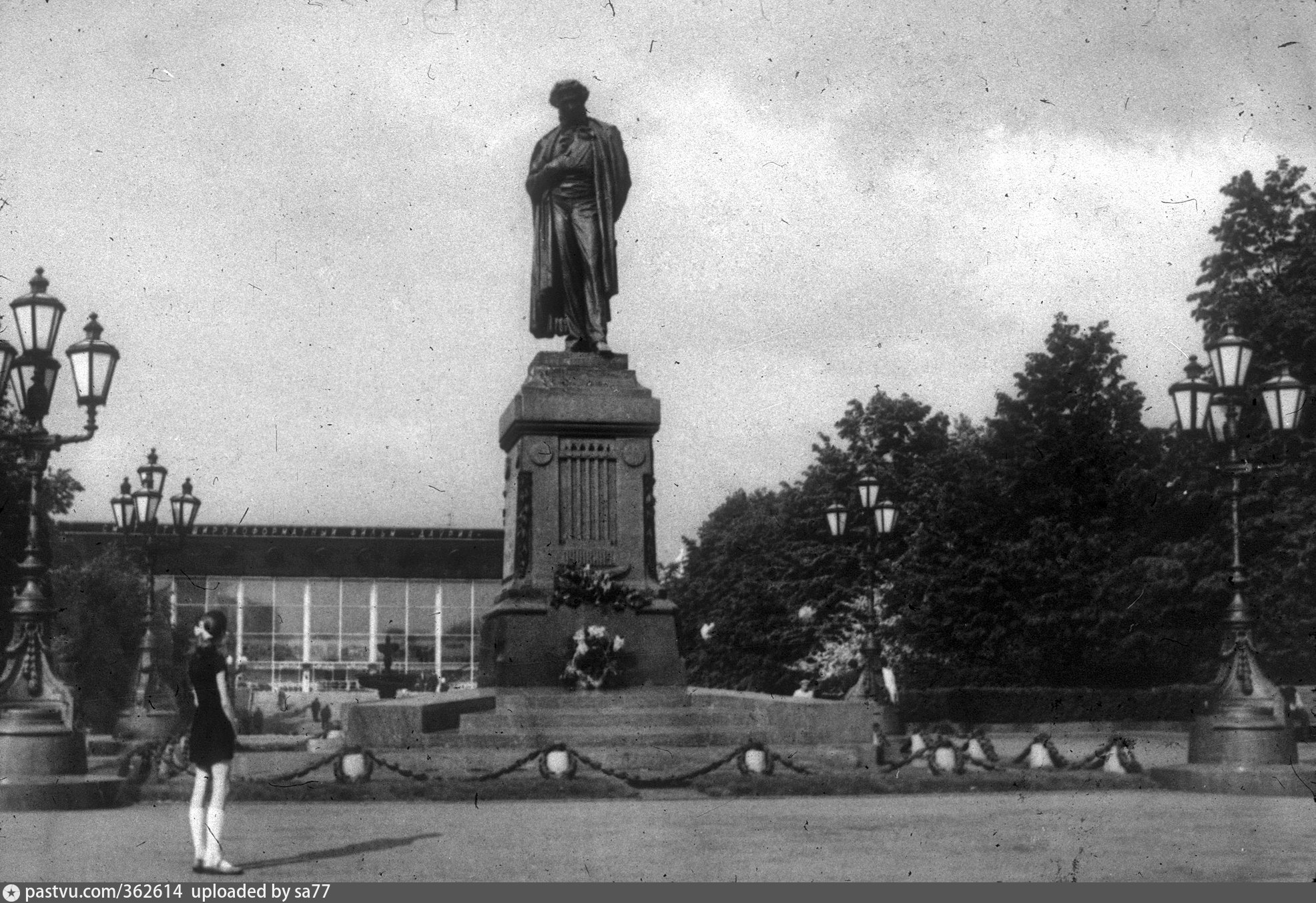 пушкинская площадь санкт петербург