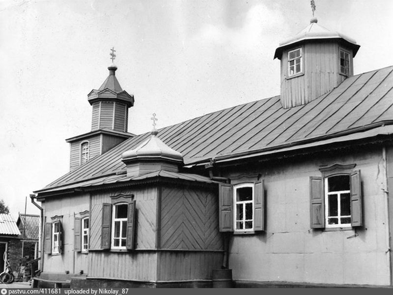 Поселок глубокий. Пантелеймоновская Церковь глубокий Каменский район. Поселок глубокий Ростовская область Церковь. Церковь в поселке Глубоком. Старинная фотография поселка глубокий Каменского района.