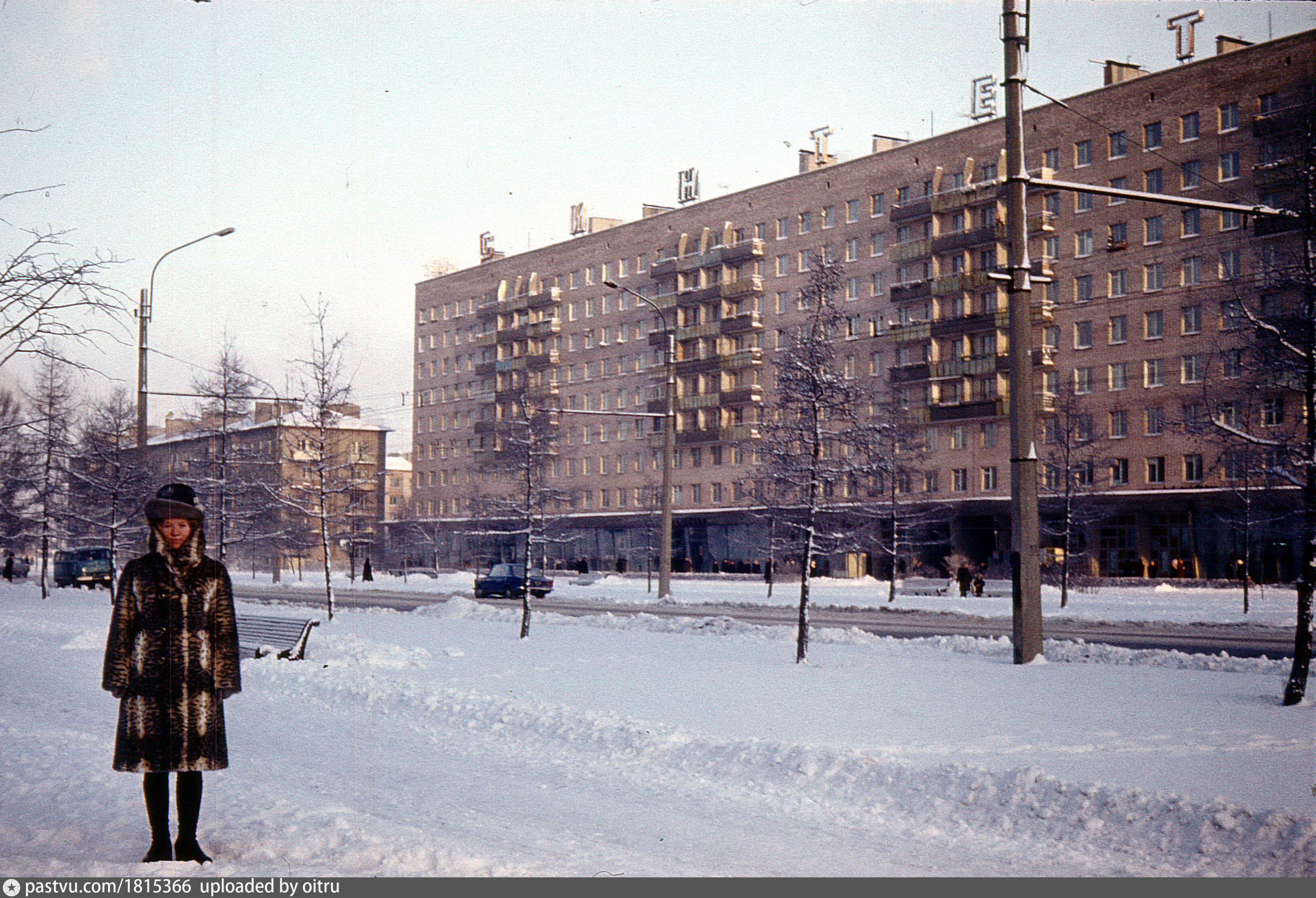 Новоизмайловский проспект 1970. Новоизмайловский проспект 3. Новоизмайловский проспект 48. Новоизмайловский округ.