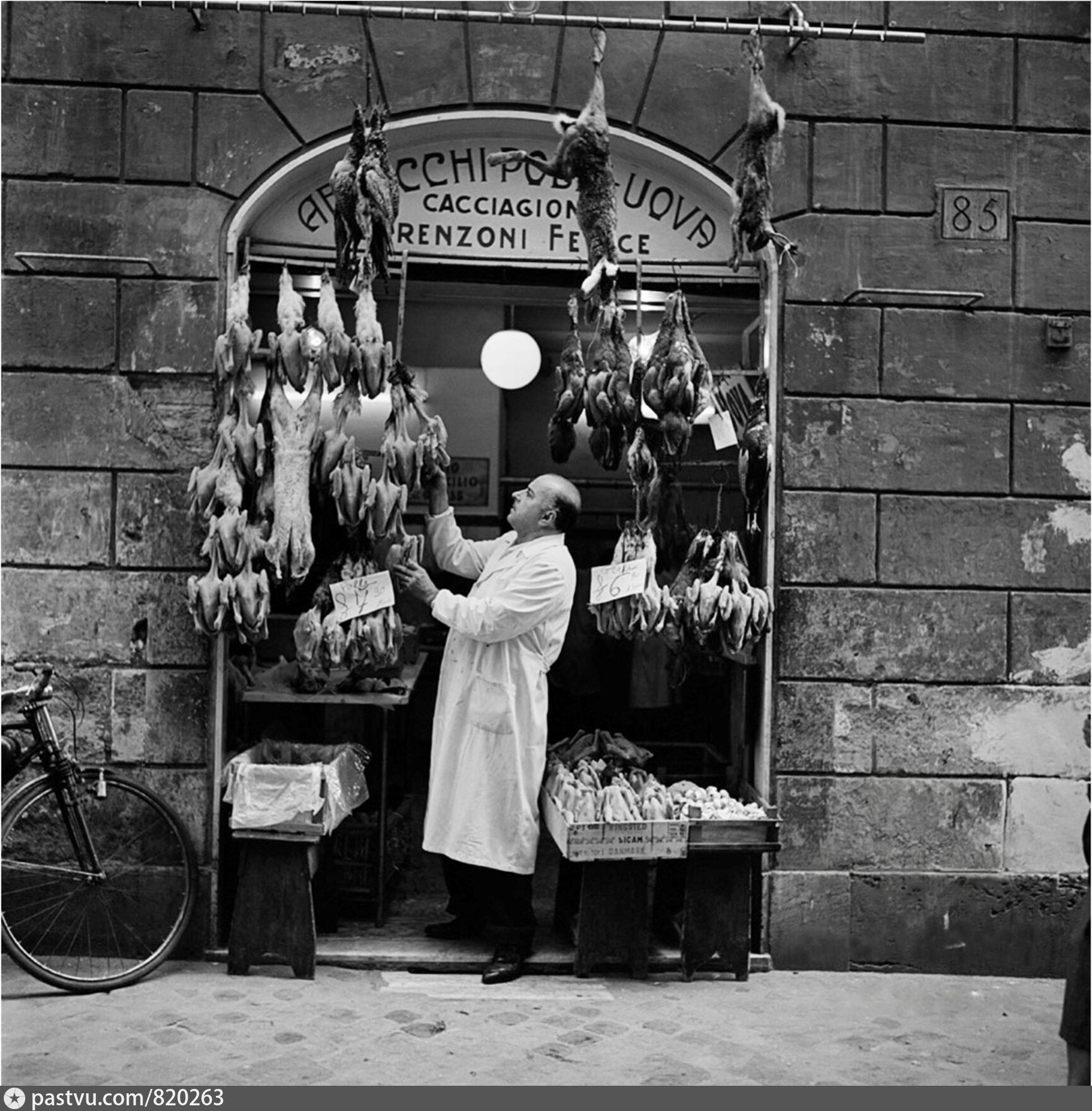 Старая еда. Итальянцы ретро. Старые итальянские фотографии. Италия еда чб.