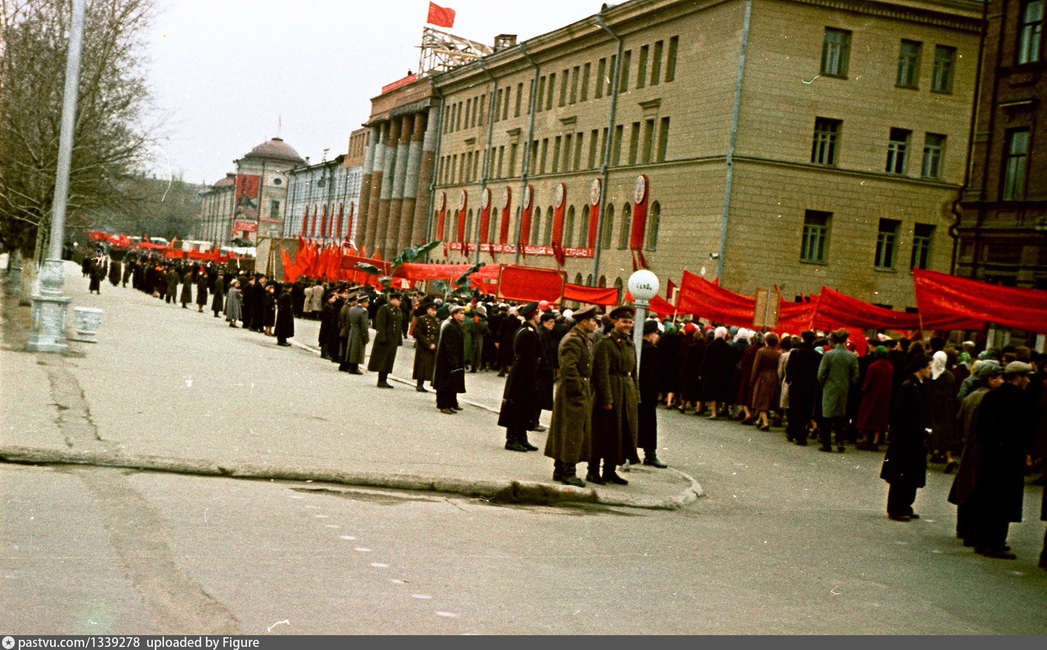 Томск советская. Томск СССР. Первомай 1961. Томск 80 годы. Тиси Томск 60-е.