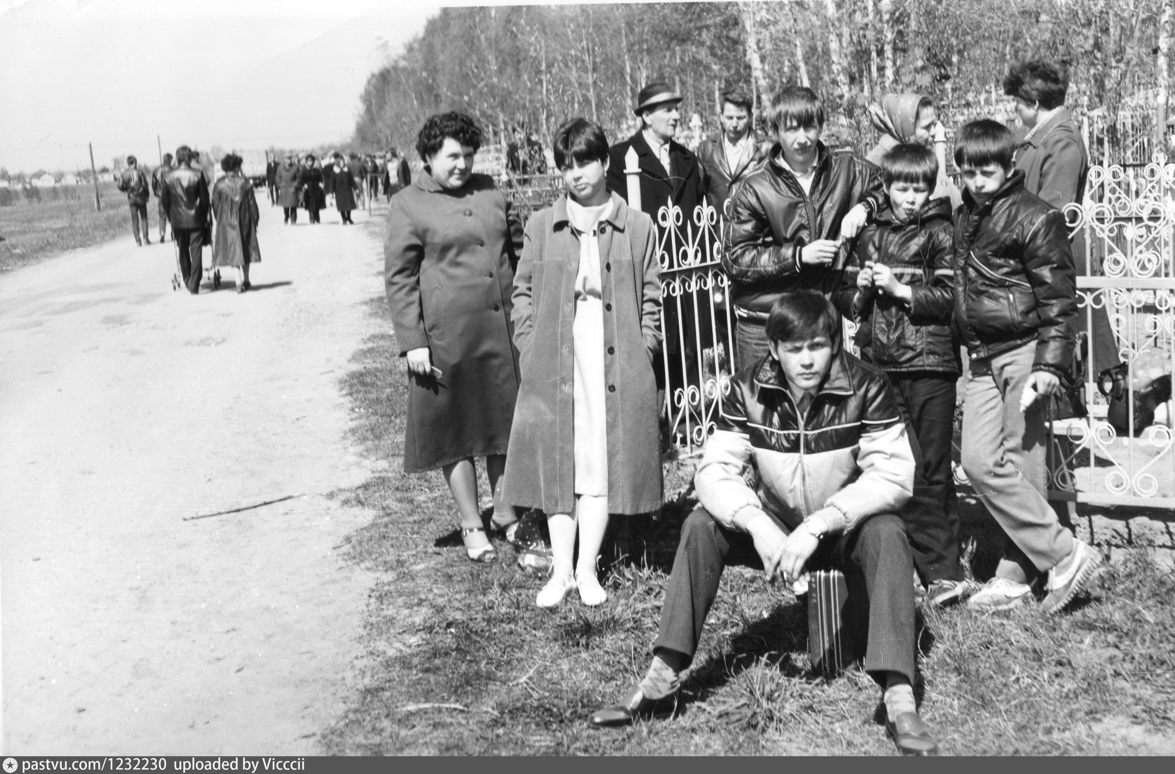 Пасха в 1983.