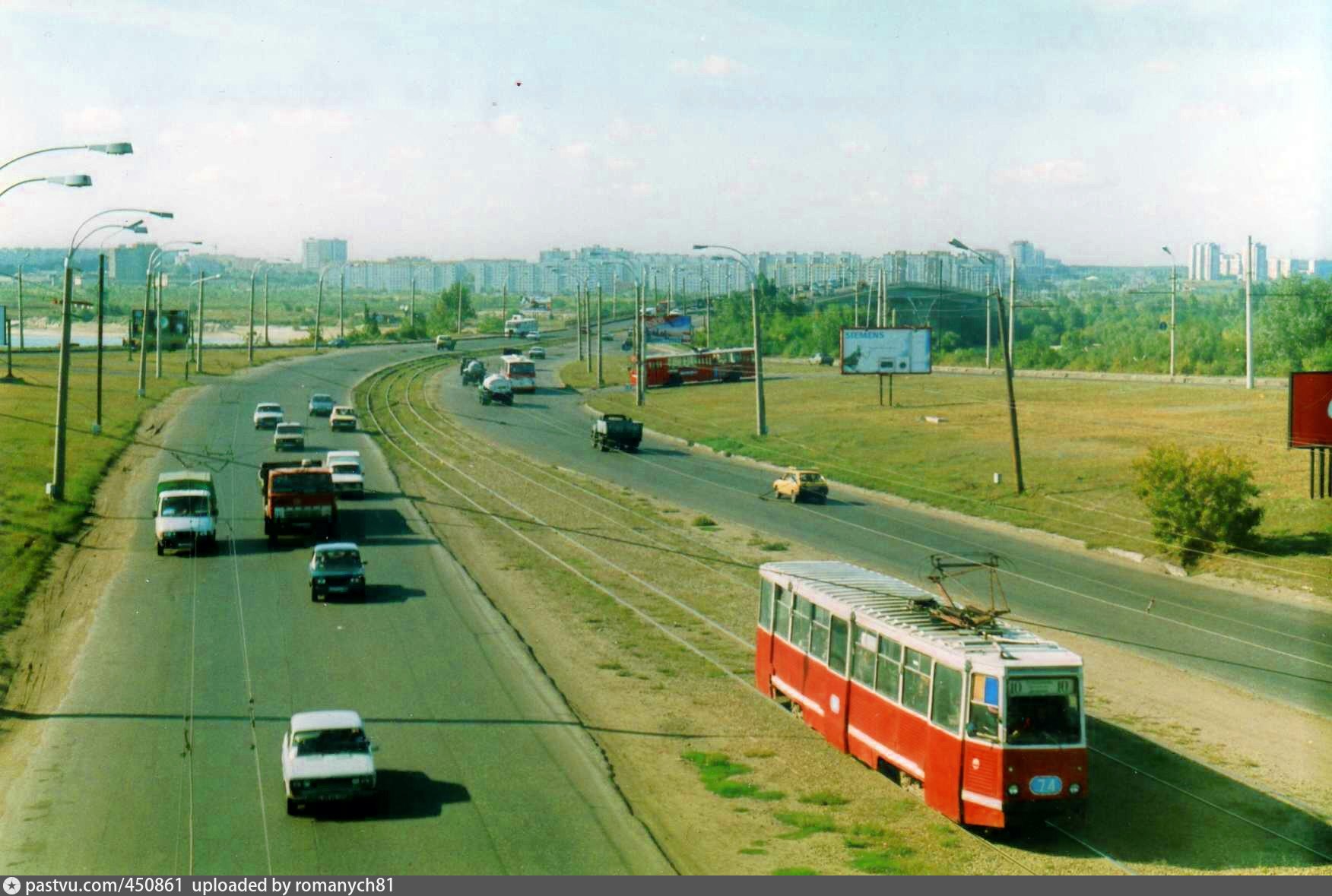 Транспорт левый берег. Омск 2000 год. Омск 2000 год Лукашевича. Омск в 90. Омск левый берег 90.