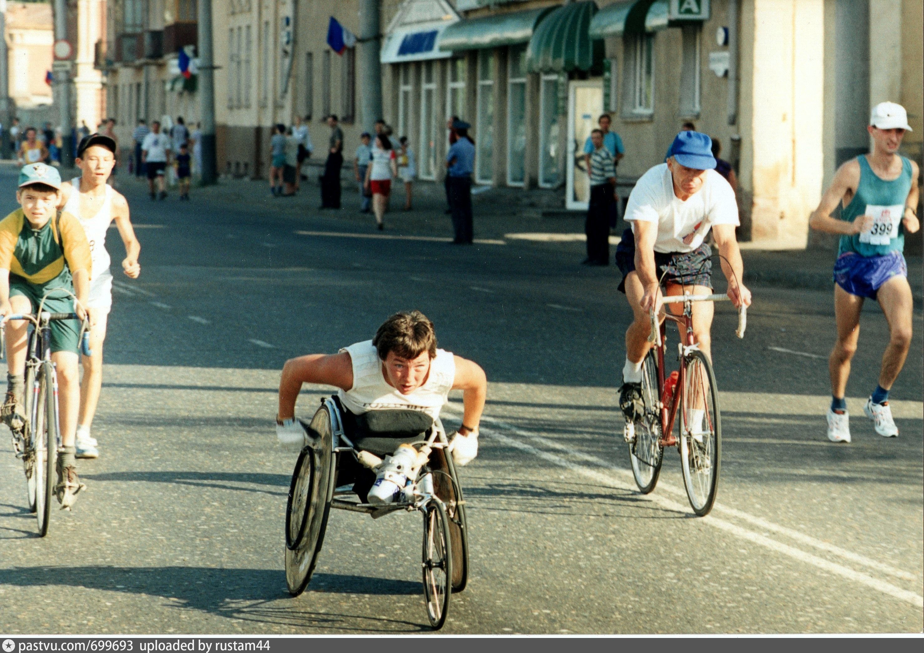 Ретро забег. Marathon 1996. Велосипедный ретро забег Санкт Петербург.