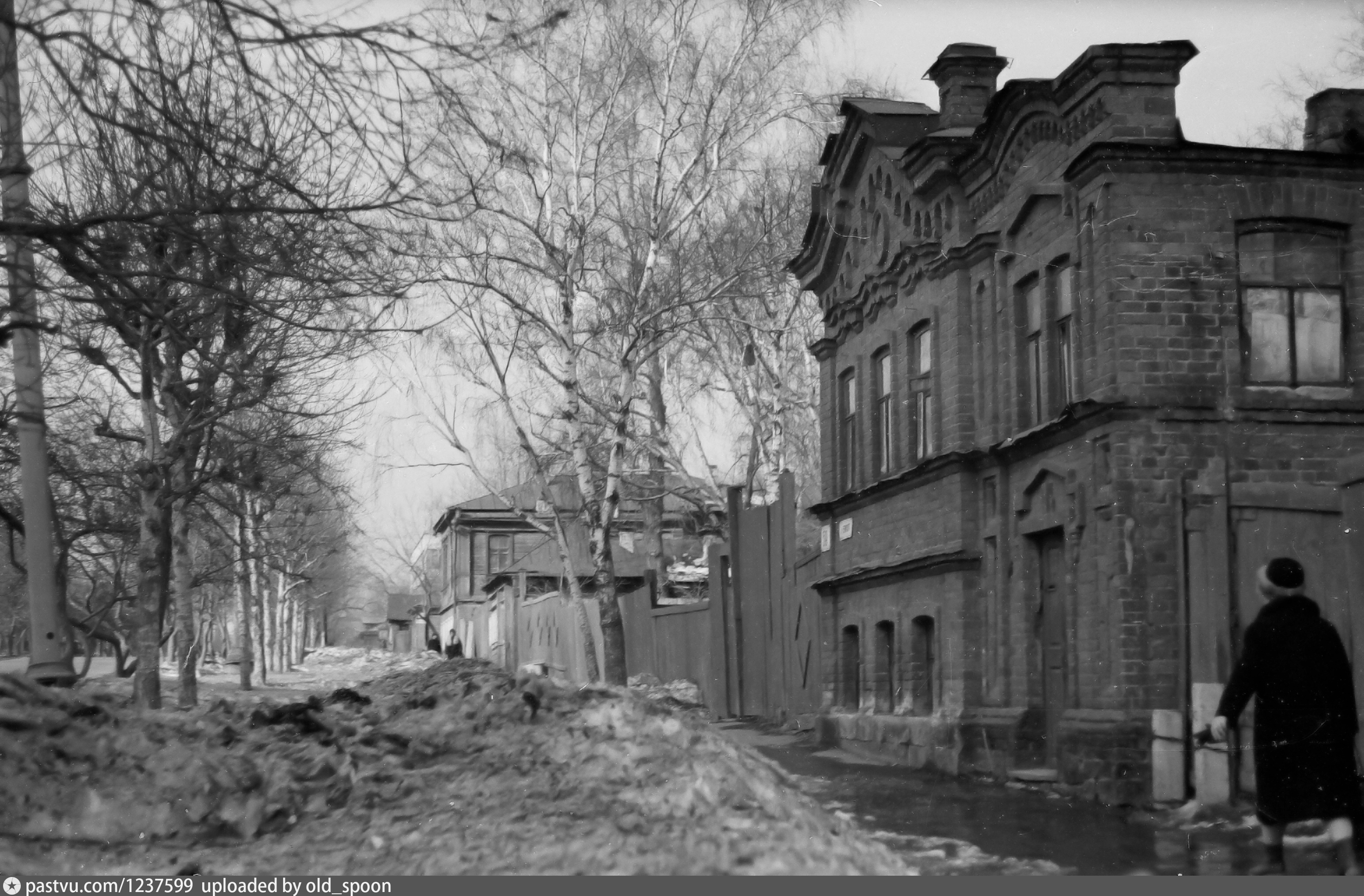 Северная черно. Старые фотографии Свердловска ул Белинского. Улица Белинского 1984. Улицы Свердловска 1965. Улица Белинского 1986.