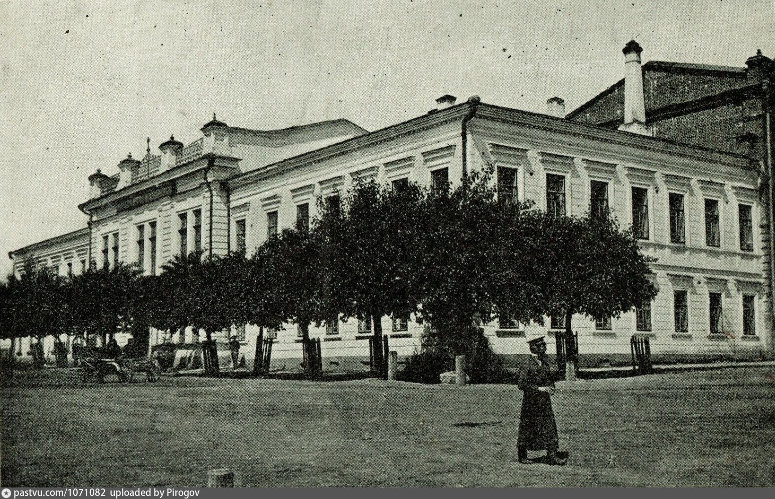 Духовное училище. Пермская духовная семинария мамин Сибиряк. Камышлов духовное училище. Екатеринбургское духовное училище Бажов. Екатеринбургское духовное училище 19 век.